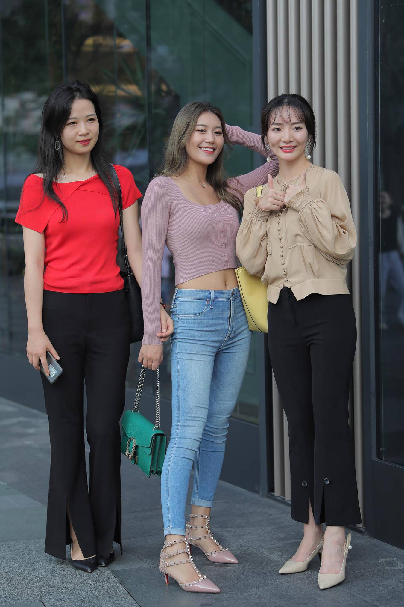 精选街拍作品 NO.3983 牛仔裤好身材[54P/95MB]插图1