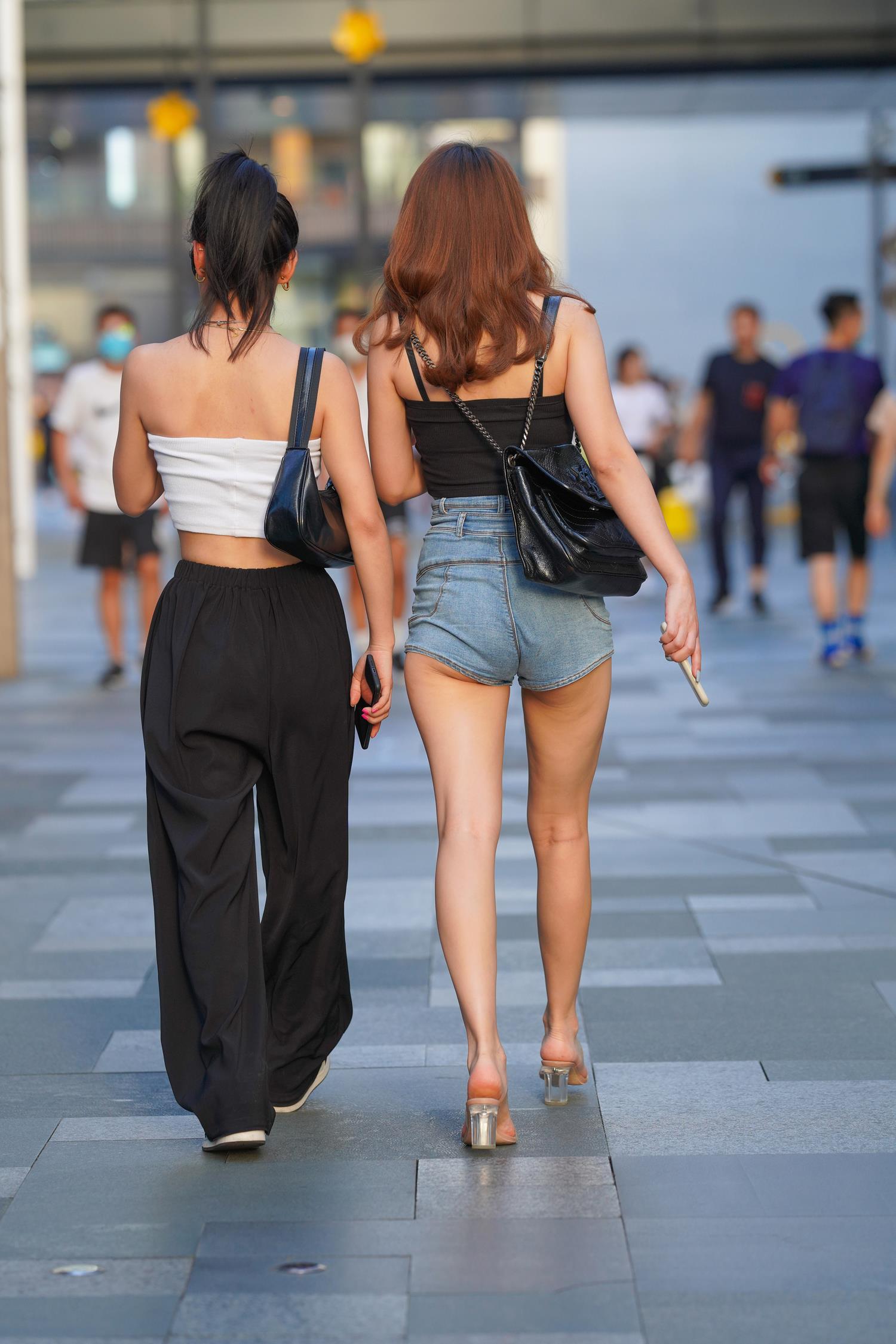 精选街拍作品 NO.3952 高腰牛仔短裤[30P/104MB]插图3