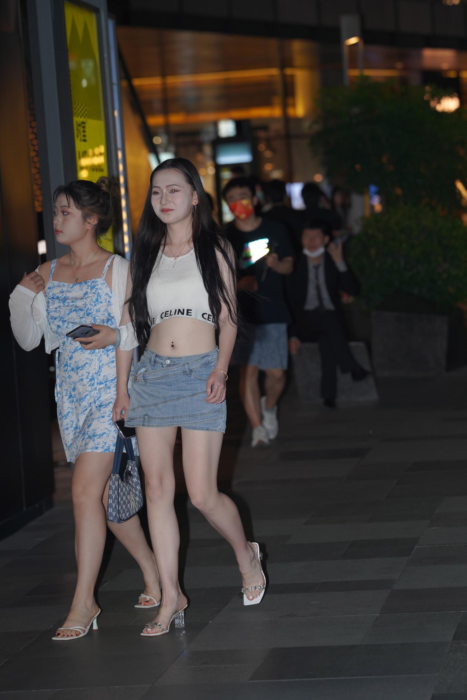 精选街拍作品 NO.3882 百搭牛仔短裤[71P/206MB]插图1