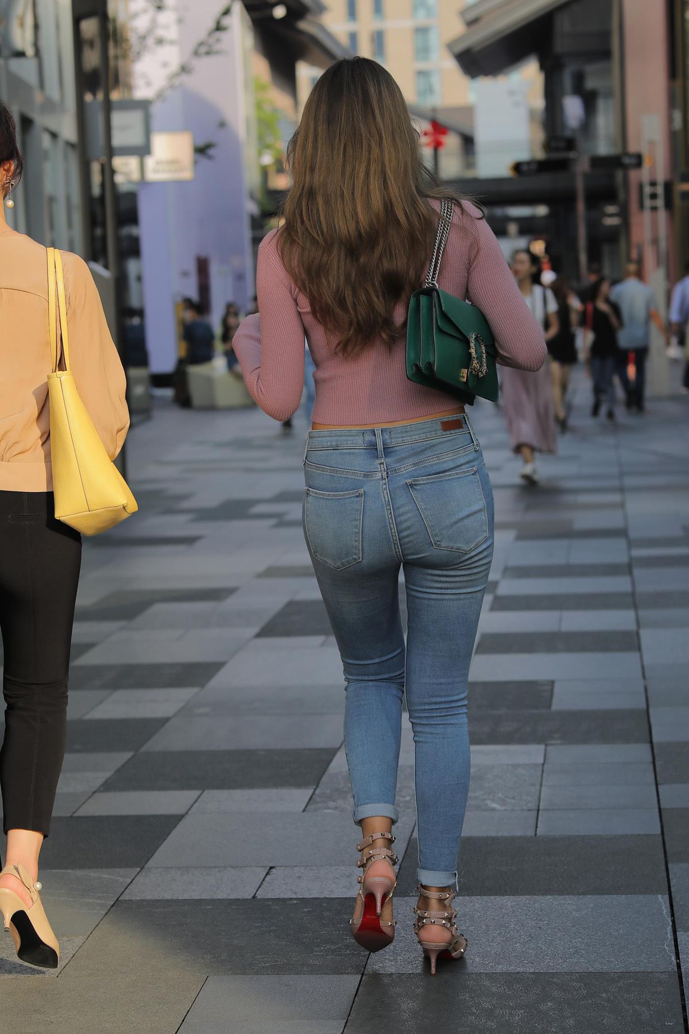 精选街拍作品 NO.3983 牛仔裤好身材[54P/95MB]插图3