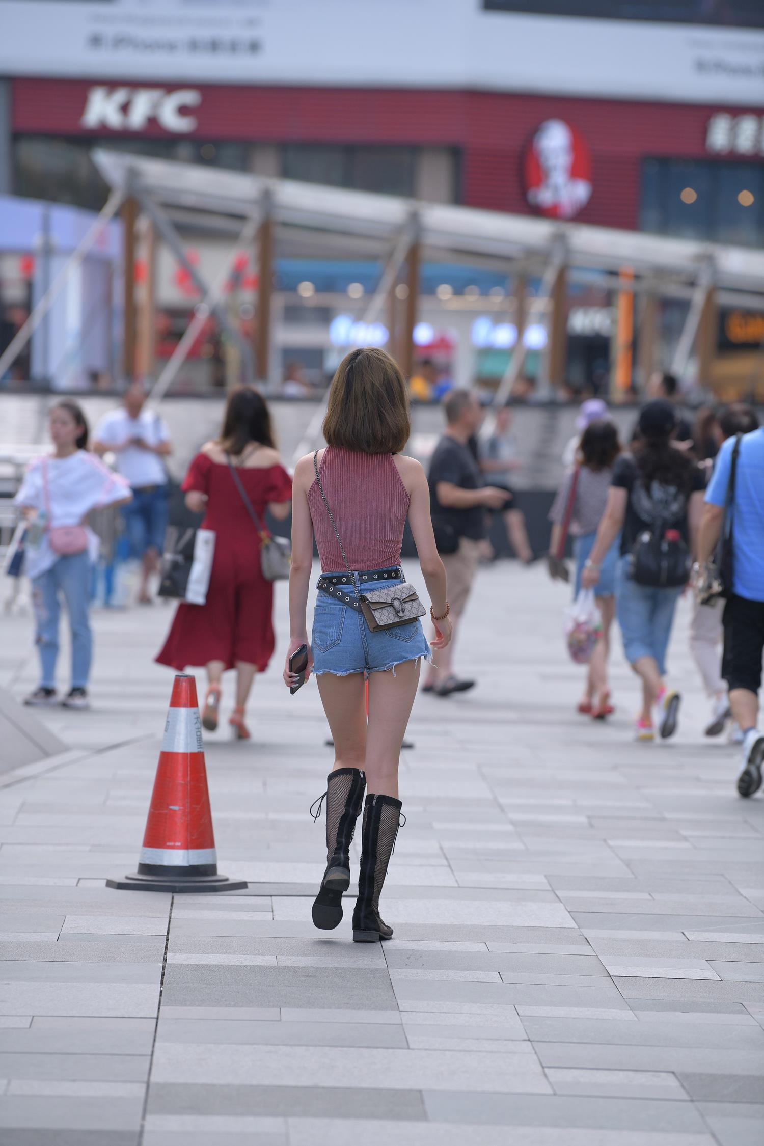 精选街拍作品 NO.3966 青春靓丽网靴短裤[83P/176MB]插图3