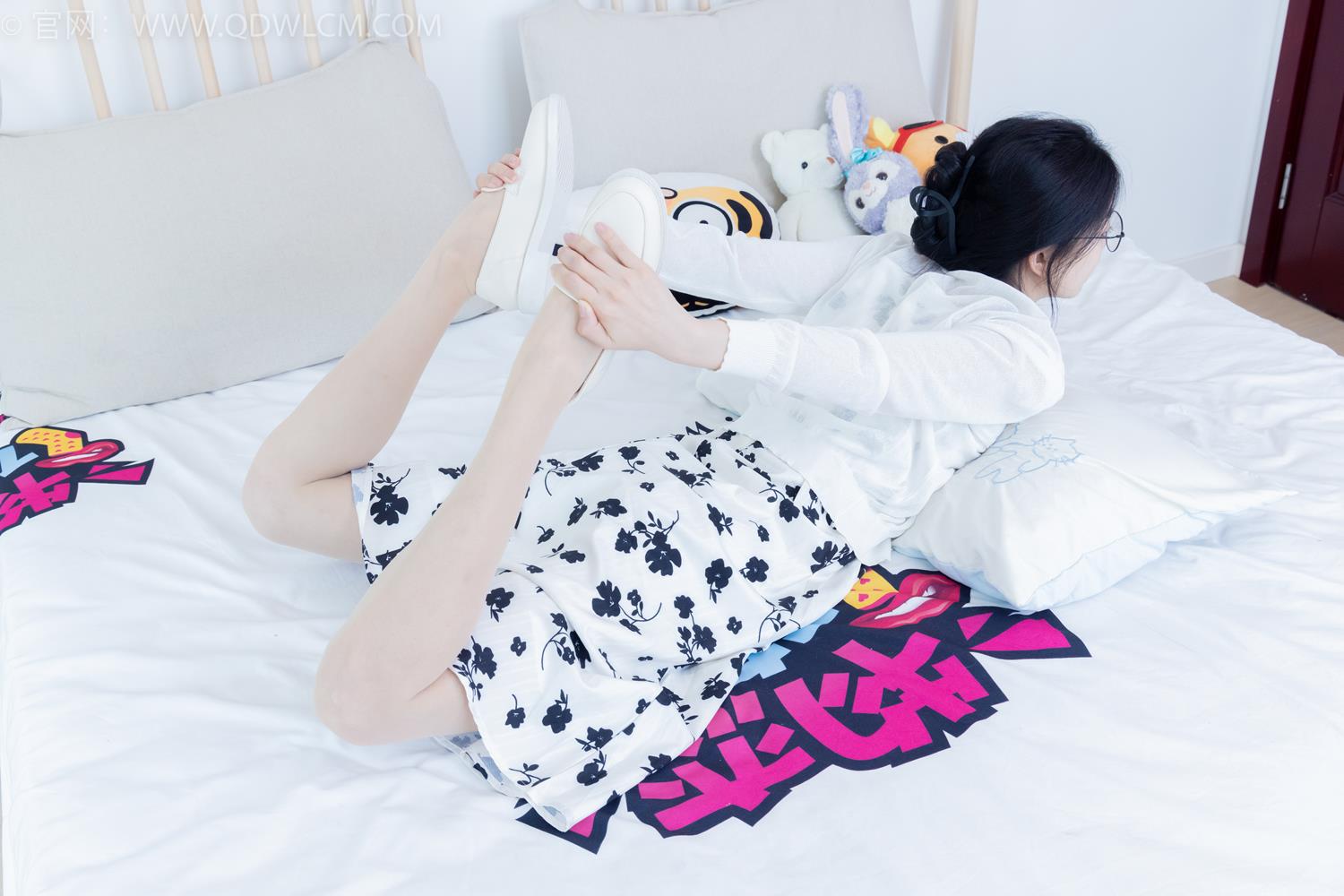 勿恋传媒 NO.2063 茯苓-有你的季节[150P/1V/4.35GB]插图3