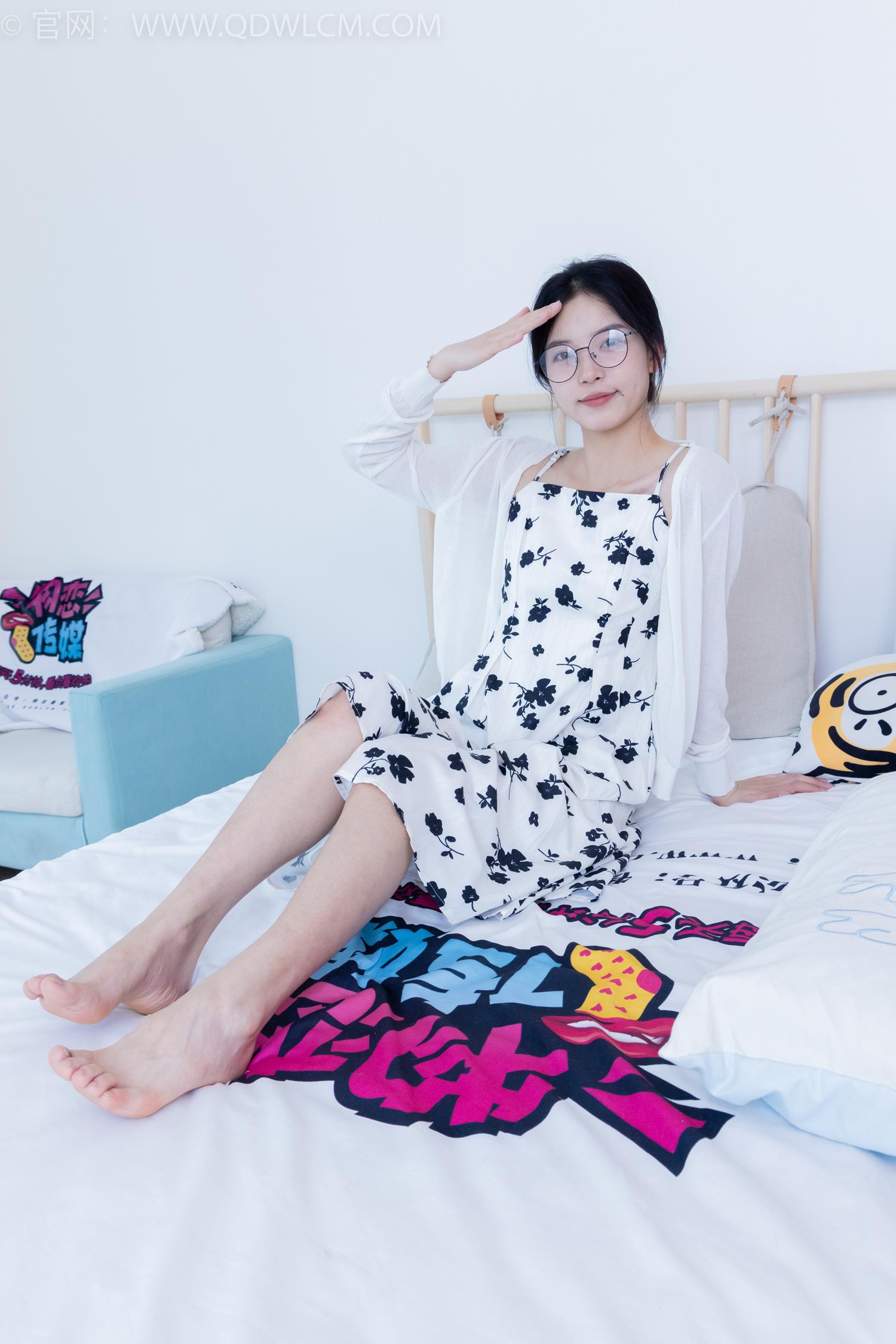 勿恋传媒 NO.2063 茯苓-有你的季节[150P/1V/4.35GB]插图