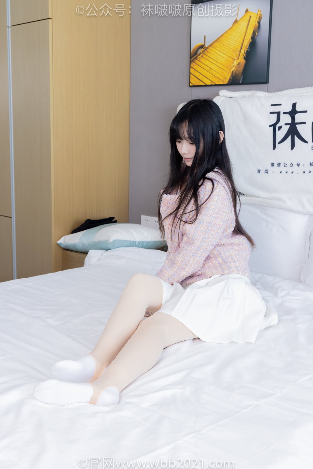 袜啵啵438期：甜甜圈-皮鞋、板鞋、白棉袜、黑色踩脚袜、肉色踩脚袜 [150P/1V/7.27G]插图5