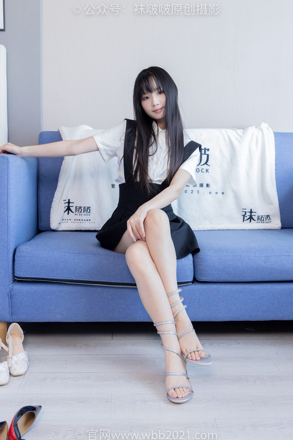 袜啵啵444期花絮：甜甜圈-两双高跟鞋、凉鞋、肉丝（脚尖加固款）、裸足 [185P/1V/6.75G]插图2