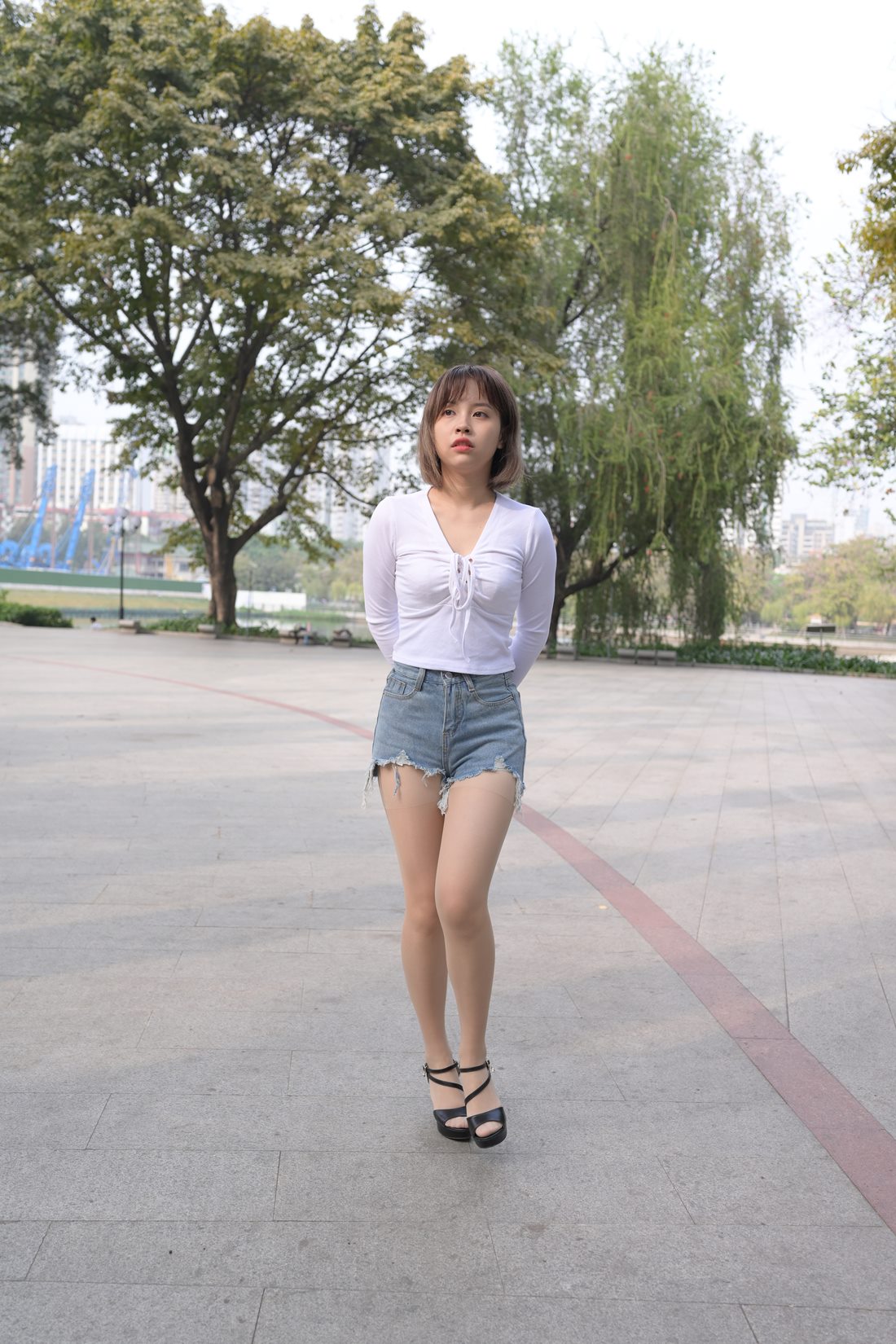 魔镜原版肉丝热裤 [313P/1V/9.2G]插图3