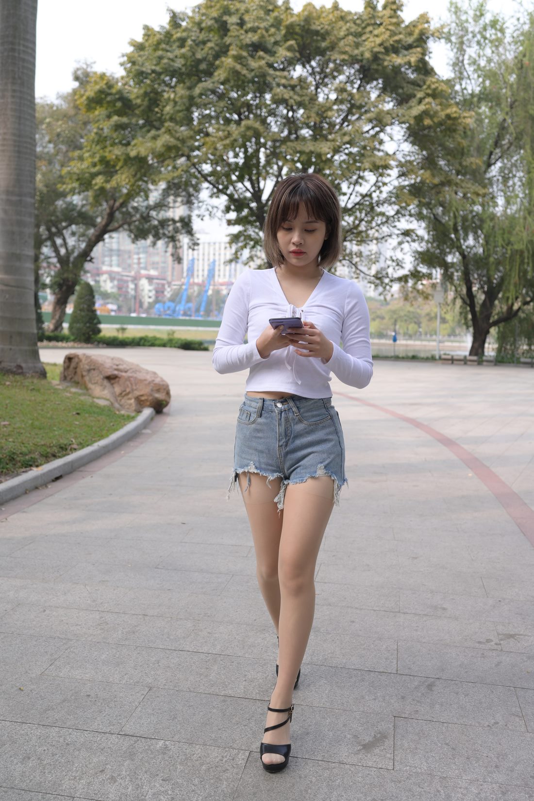 魔镜原版肉丝热裤 [313P/1V/9.2G]插图