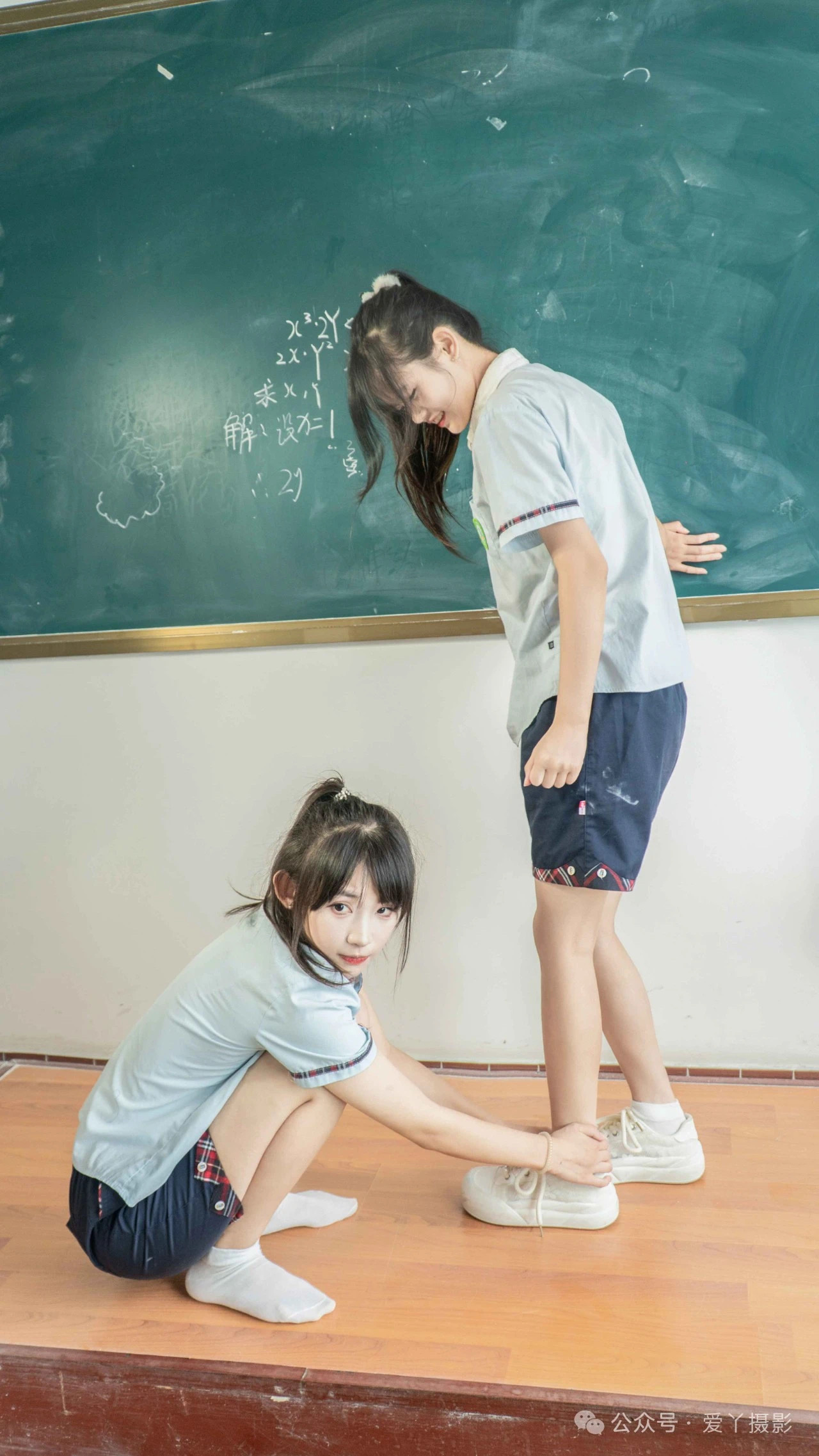 爱丫摄影-（全）创作：二女课间嬉趣[150P/1V/5.09GB]插图3