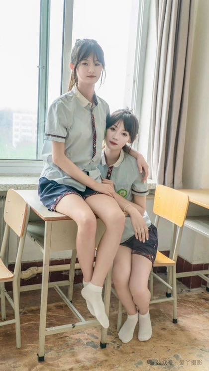 爱丫摄影-（全）创作：二女课间嬉趣[150P/1V/5.09GB]插图1