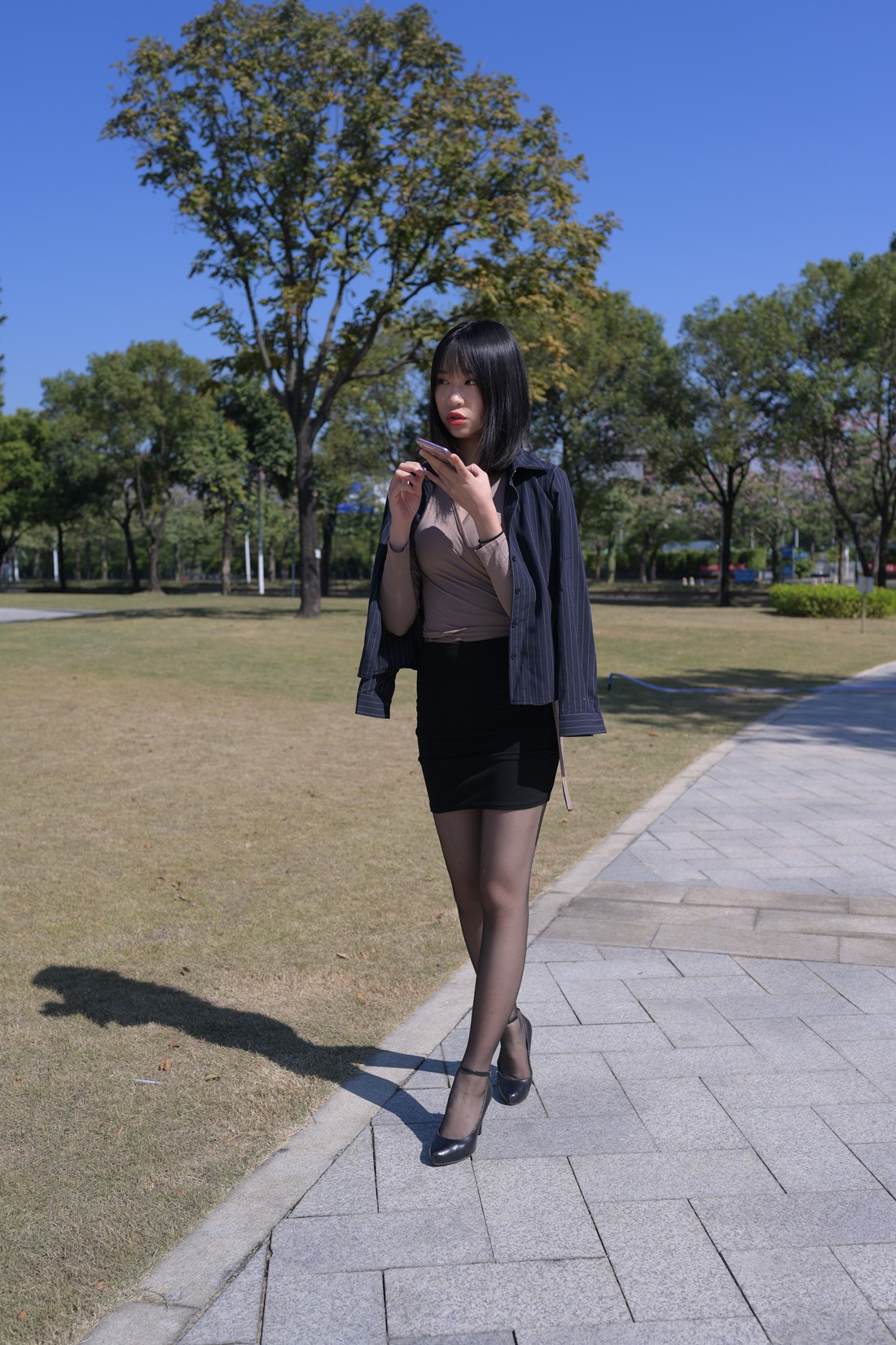 [魔镜原版]黑丝包屯裙 [548P/22V/12.4G]插图7