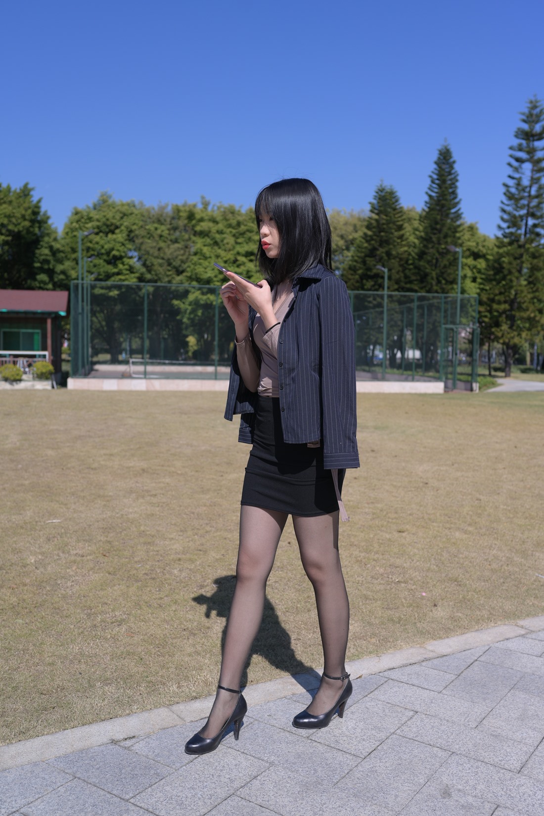 [魔镜原版]黑丝包屯裙 [548P/22V/12.4G]插图6