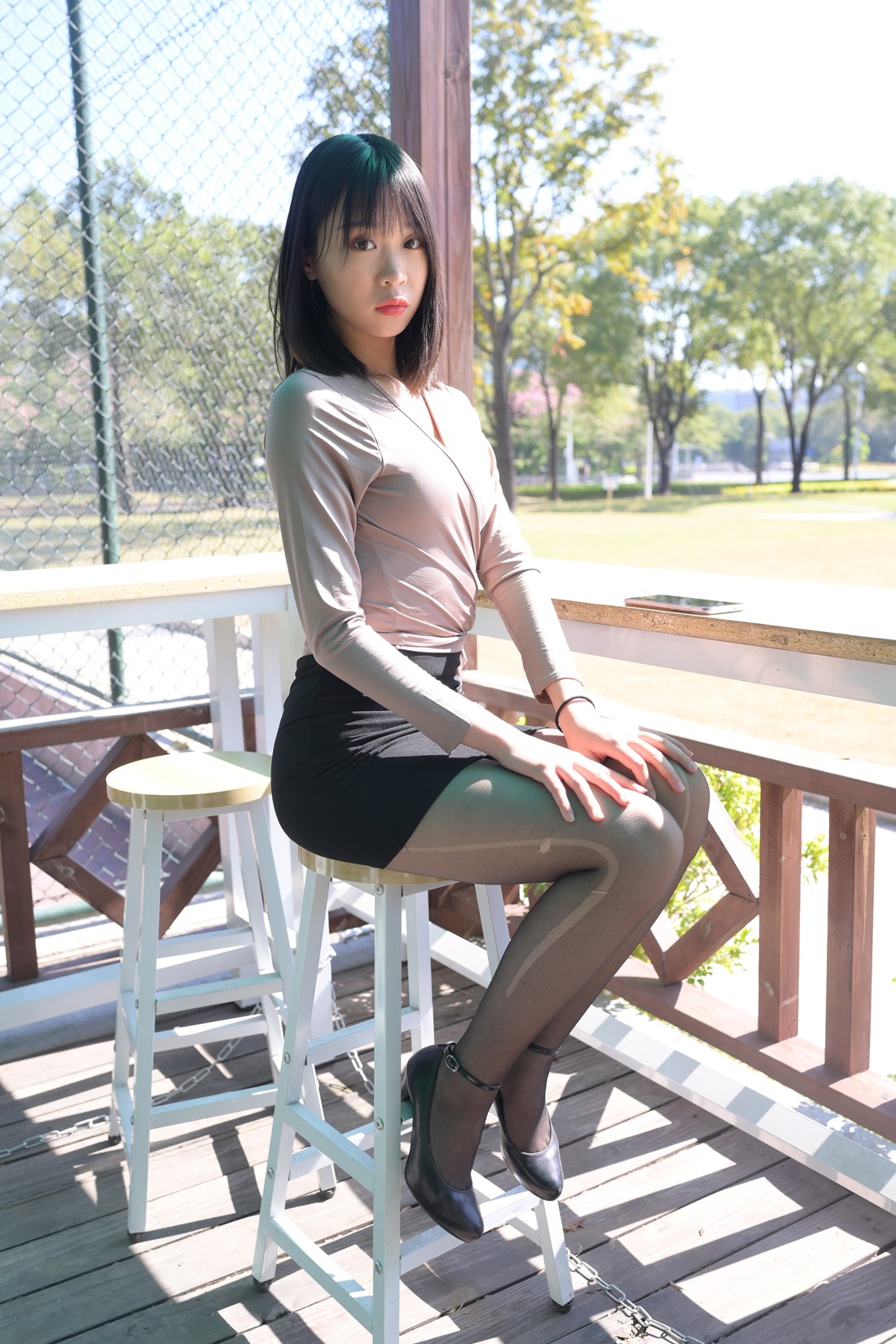 [魔镜原版]黑丝包屯裙 [548P/22V/12.4G]插图8