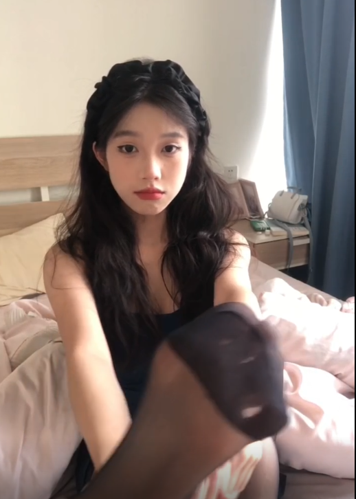 B站晴天小猪定制足控拍脚合辑 [92/9.5G]插图4