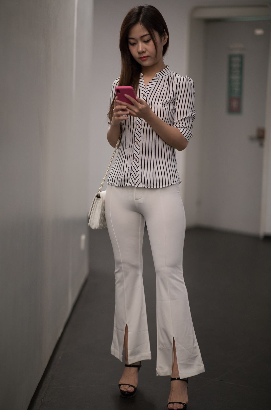 精选街拍作品 NO.4155 白色西裤镁钕[460P/752MB]插图1