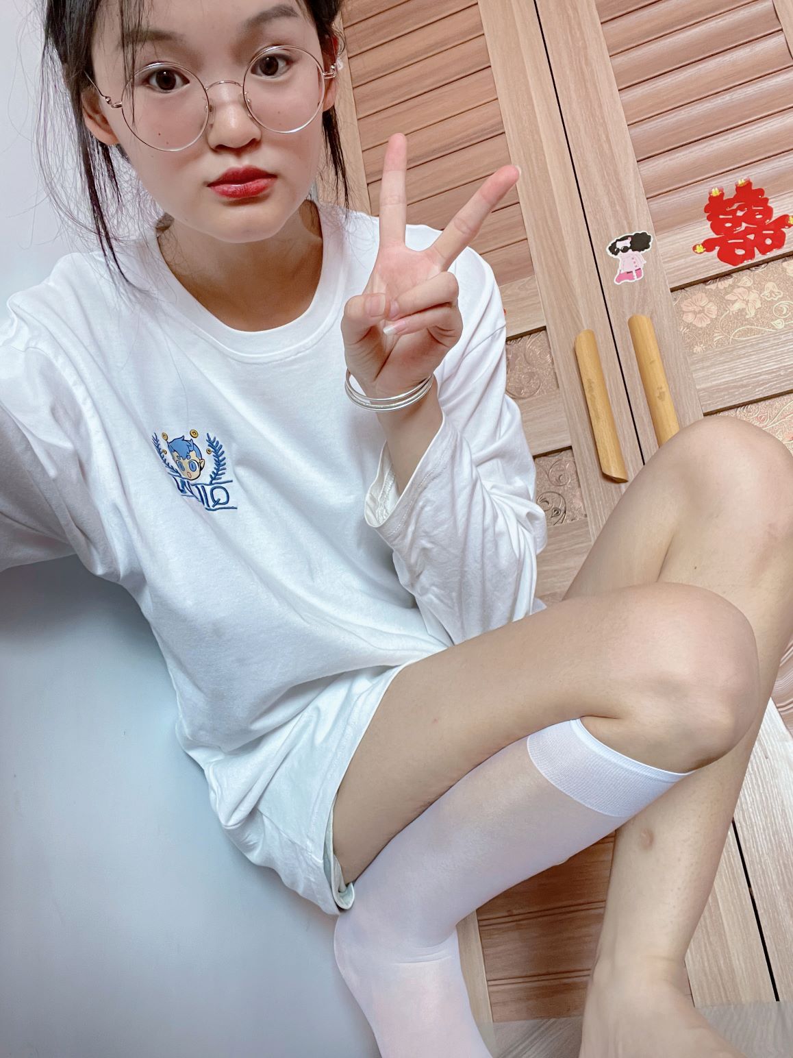 大学生镁足，居家第三期，可爱jiojio，腿超级长哦，真实记录每天状态 [220P/1.61G]插图