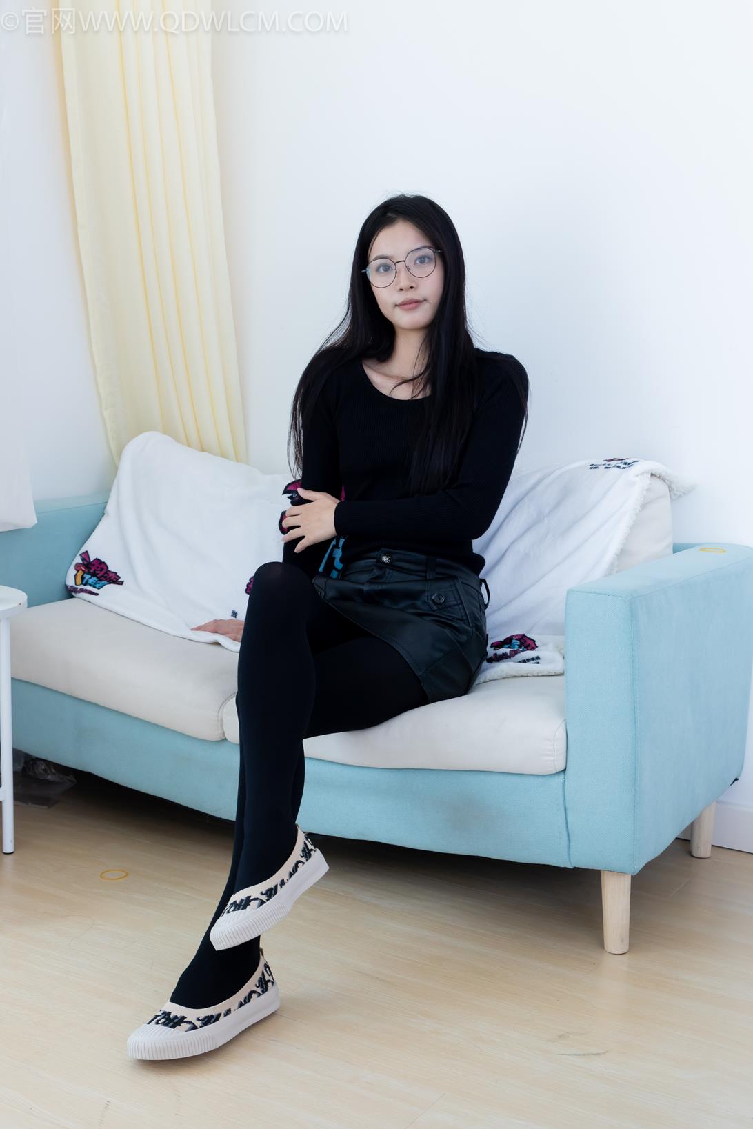 勿恋传媒2139期：茯苓-厚黑丝、平底鞋、瑜伽动作老头乐挠脚剧情[165P/1V/4G]插图8