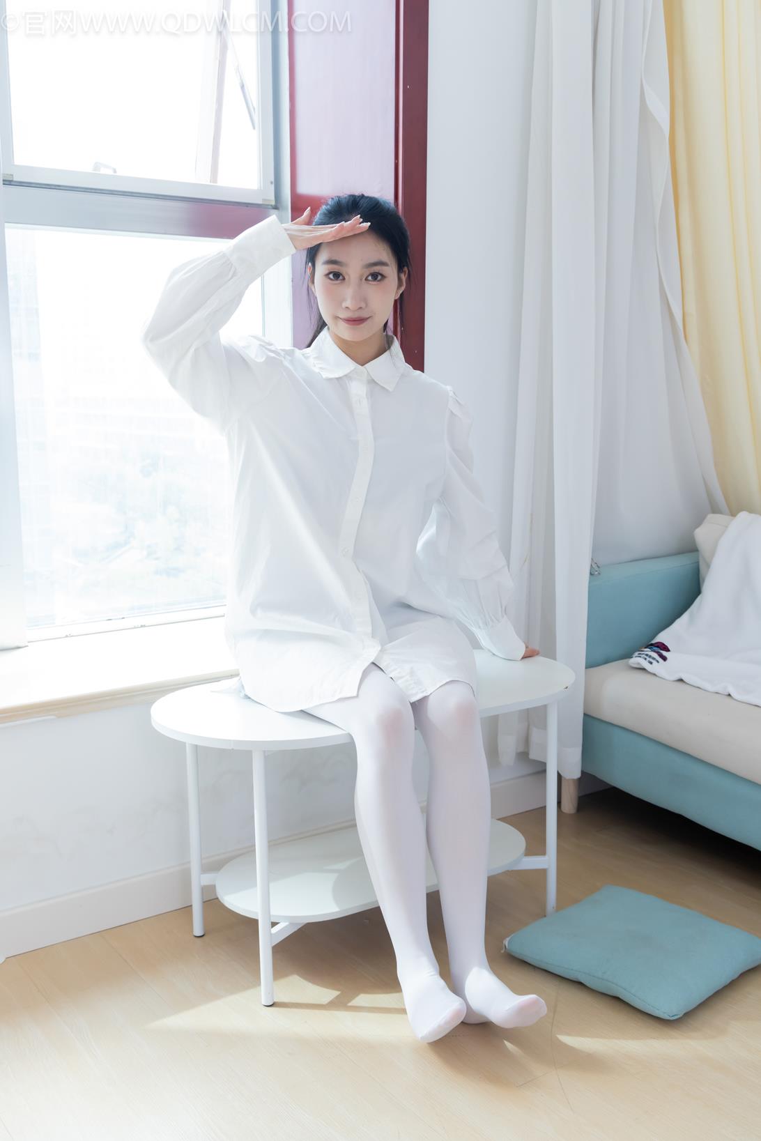 勿恋传媒2153期：小影-平底鞋、厚白丝[156P/1V/3.74G]插图5