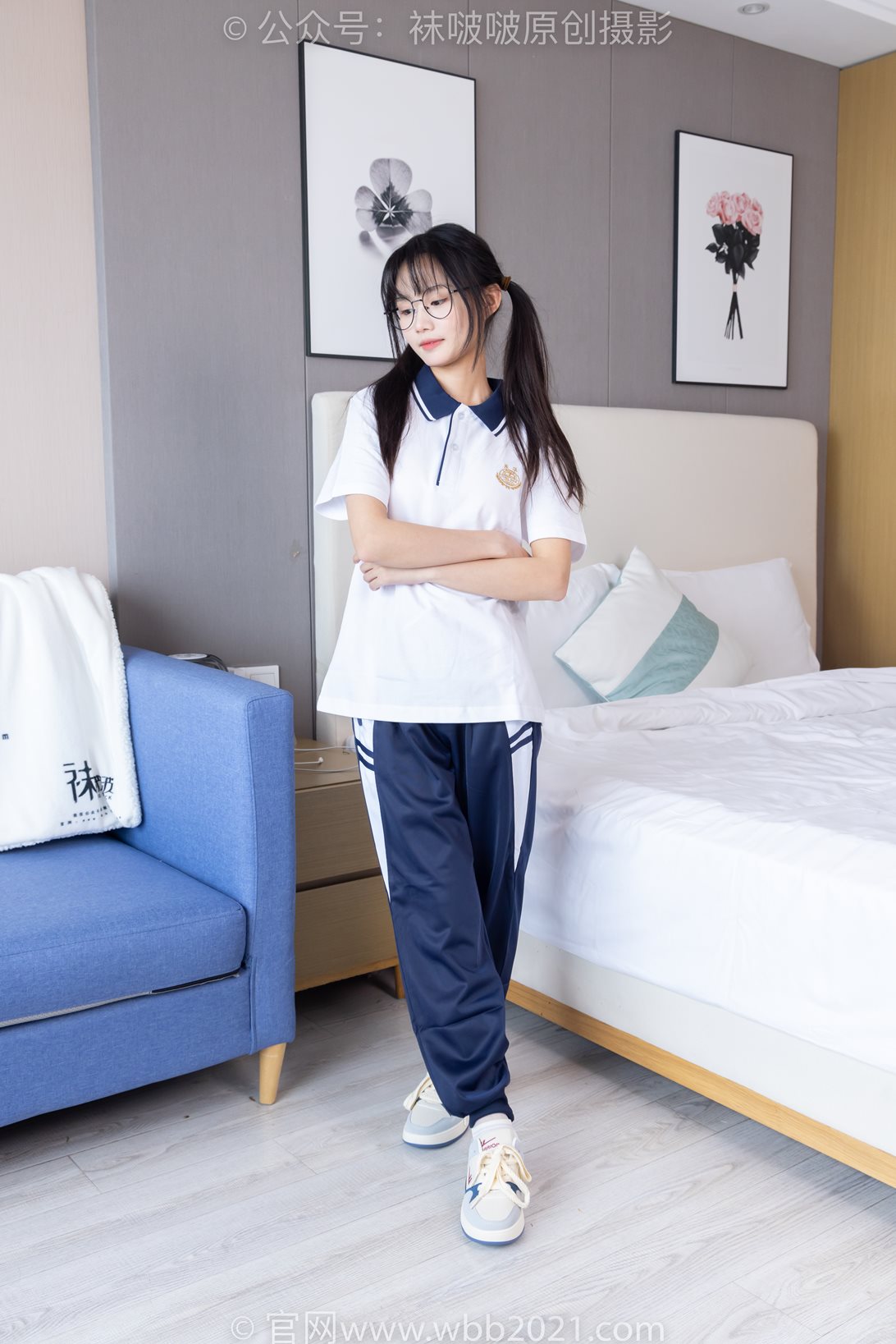 袜啵啵446期：甜甜圈-板鞋、白棉袜、白丝（脚尖加固款）、校服裤里丝 [150P/1V/6.09G]插图2