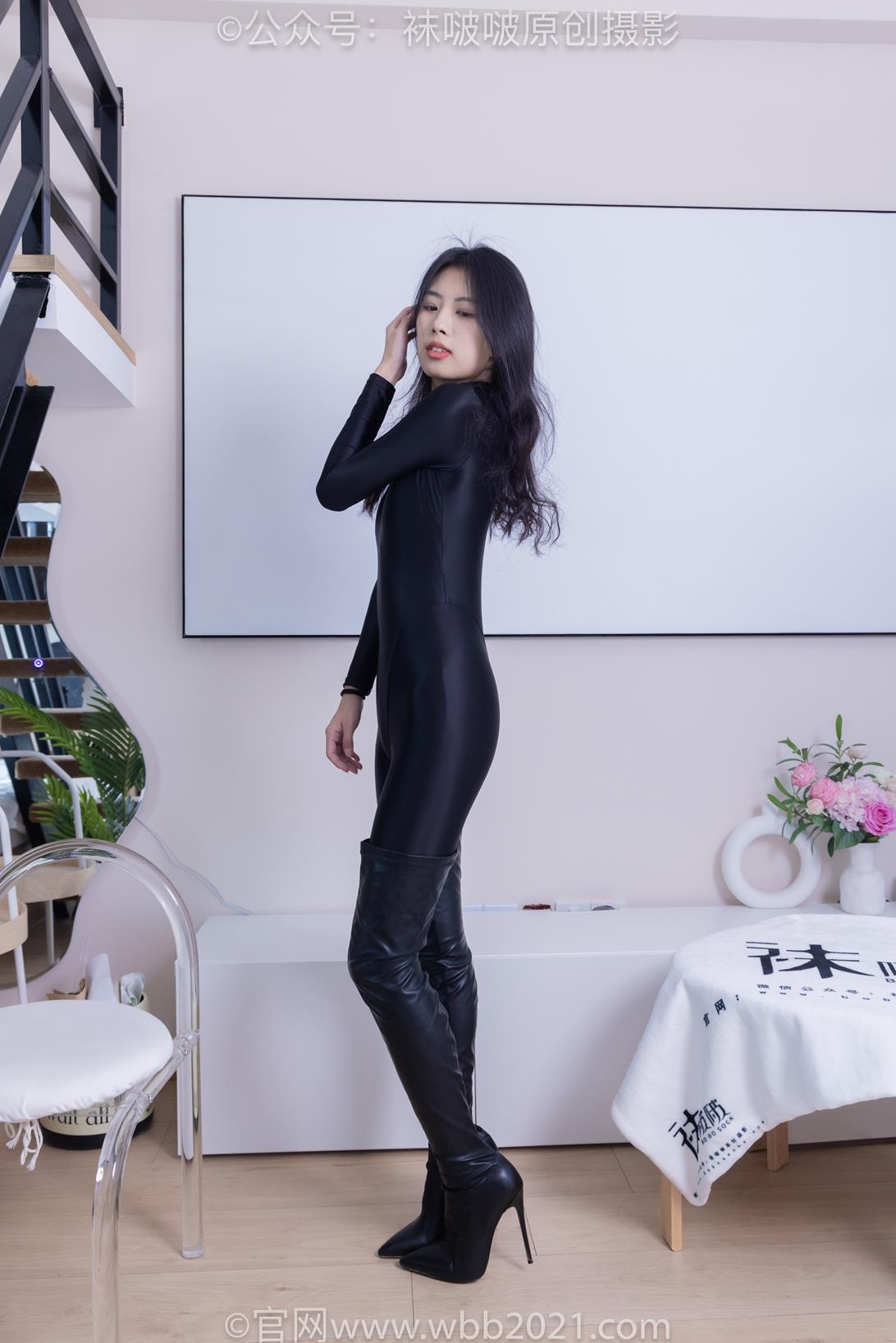 袜啵啵448期花絮版：奶油-高跟长靴、肉丝（脚尖加固款）、连体泳衣裤里丝 [209P/1V/10.1G]插图3