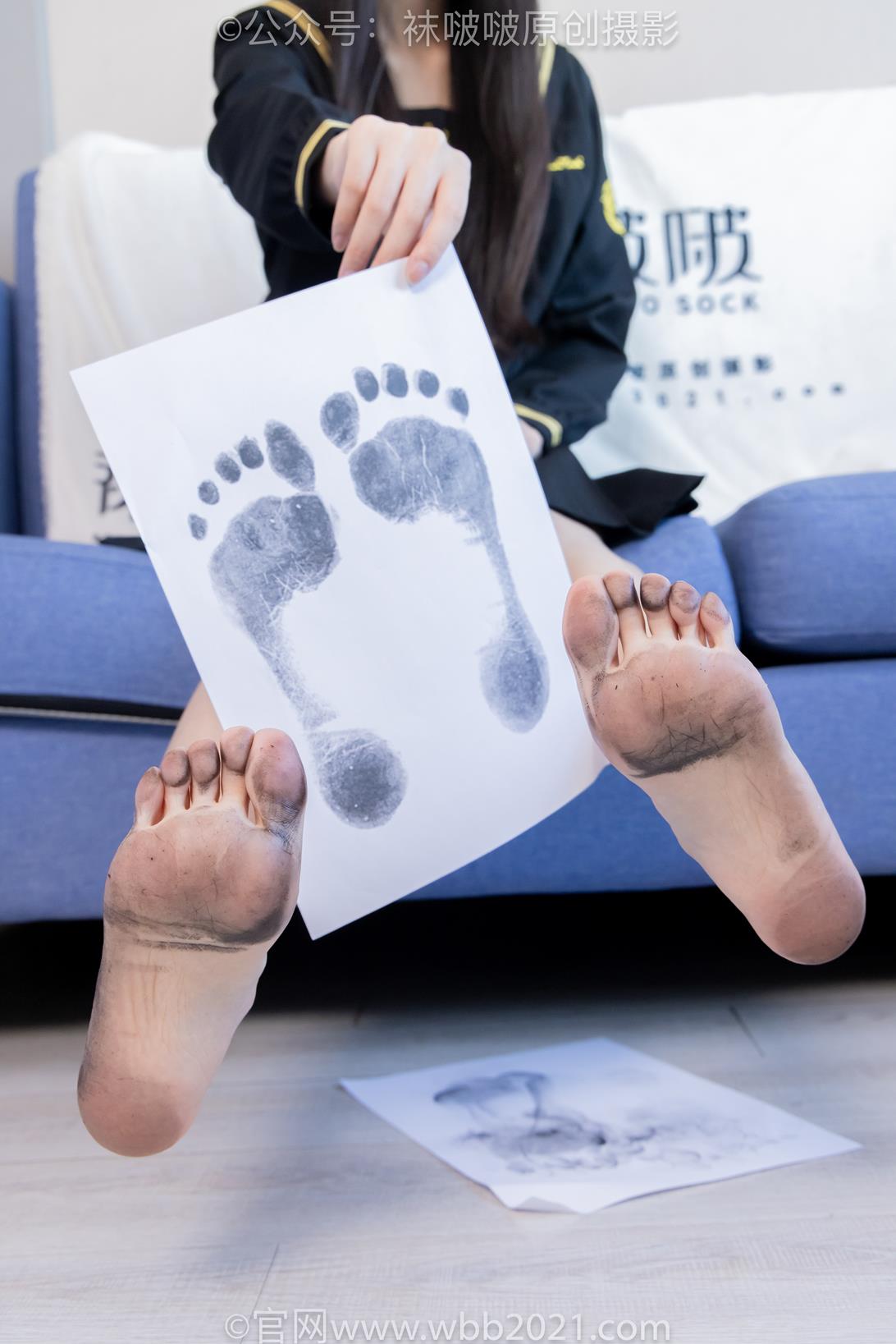 袜啵啵450期花絮：甜甜圈-皮鞋、白丝、裸足、裸足印泥踩脚印剧情 [142P/1V/7.56G]插图7