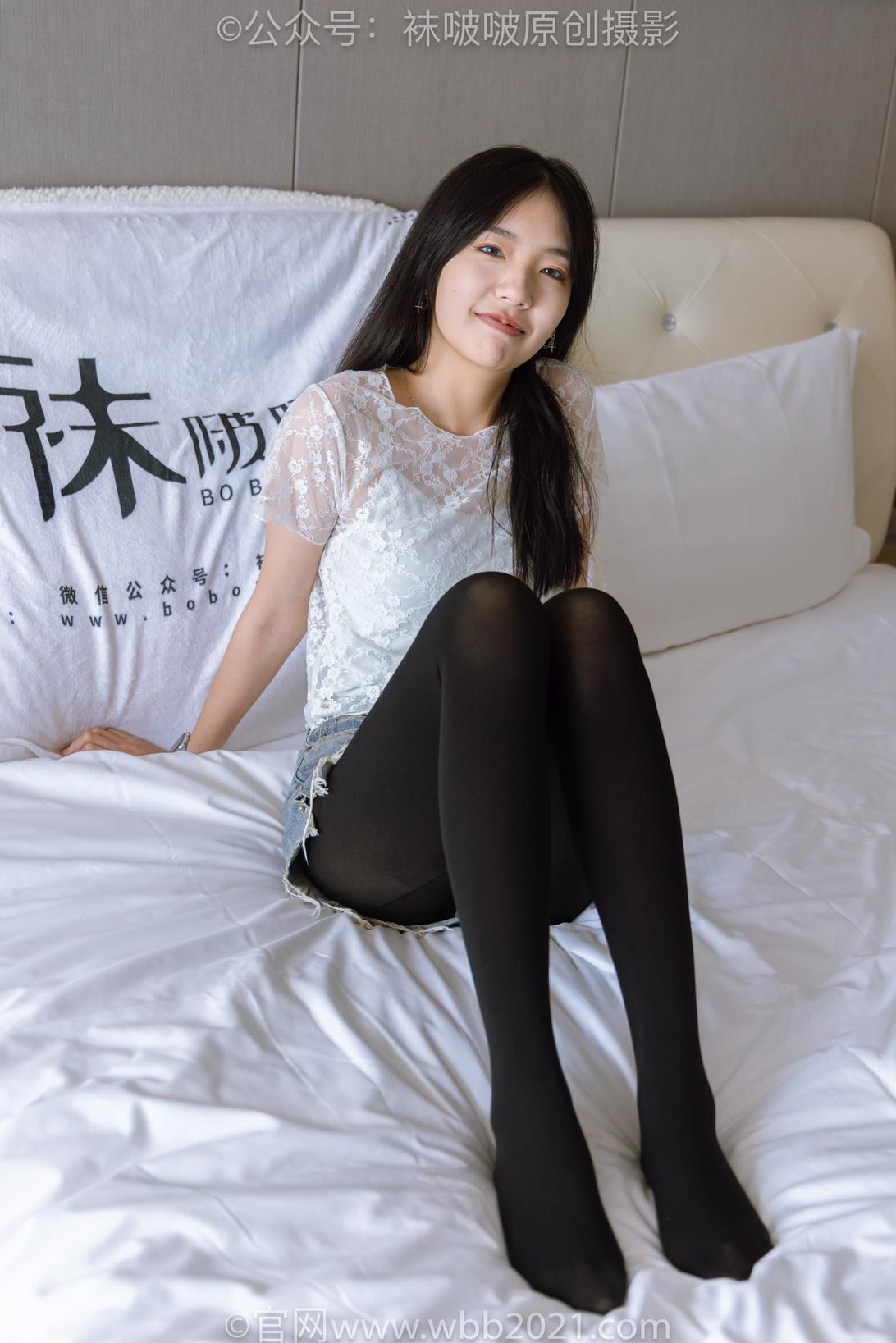 袜啵啵459期花絮：小甜豆-高跟凉鞋、厚黑丝、穿鞋踩包子和橘子剧情 [150P/1V/9.05G]插图5