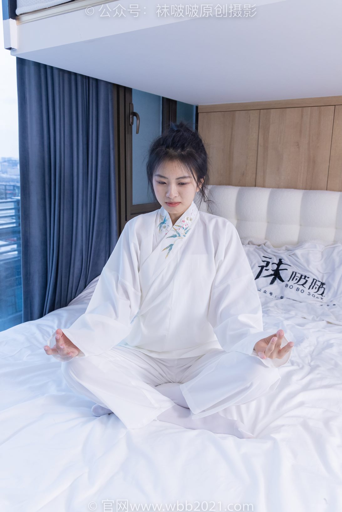 袜啵啵 积分限定作品032期：奶油-古装、古装靴、厚白丝、睡觉剧情花絮版 [209P/1V/7.99G]插图7