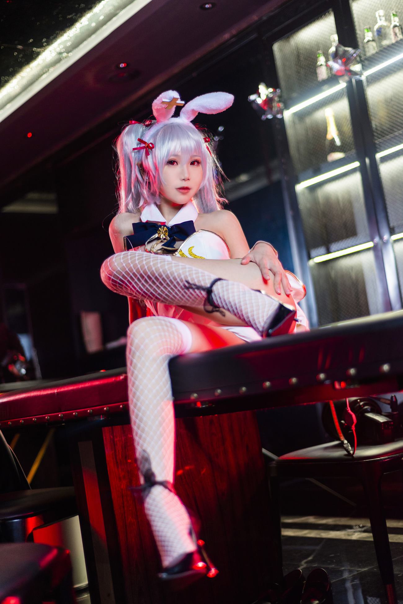 隼隼子 – 阿布鲁奇公爵 荷官[32P/174MB]插图2