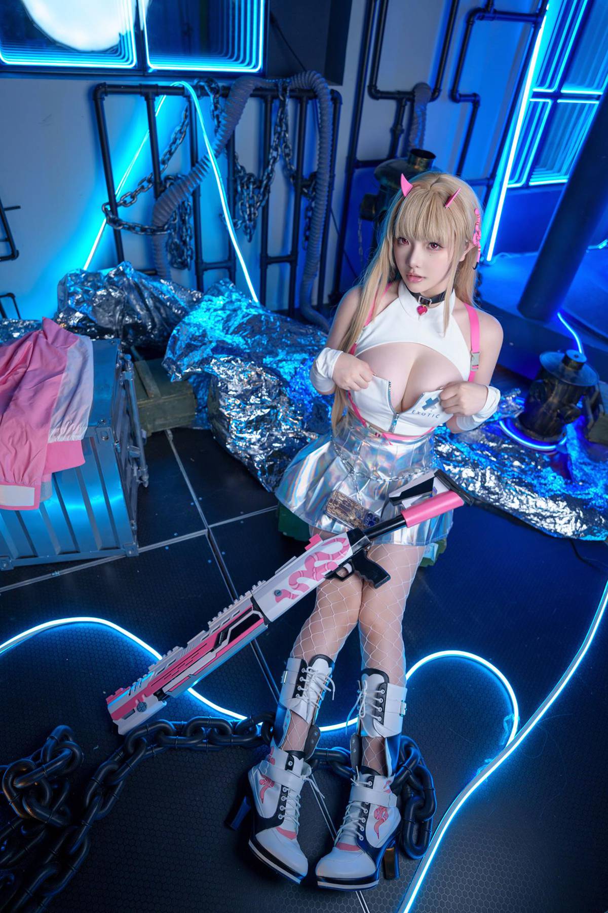 雯妹 – Nikke 毒蛇[36P/925MB]插图