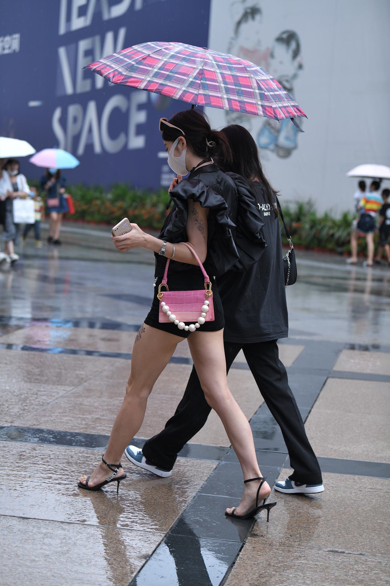 精选街拍作品 NO.4246 黑色复古风[131P/368MB]插图1