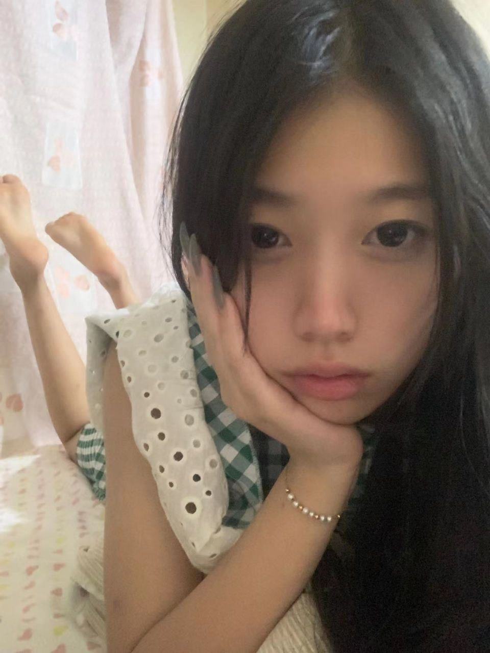 脚模面试脸足同框套路系列-045-165 94 36.5 长发XUE妹[17P/3V/13MB]插图