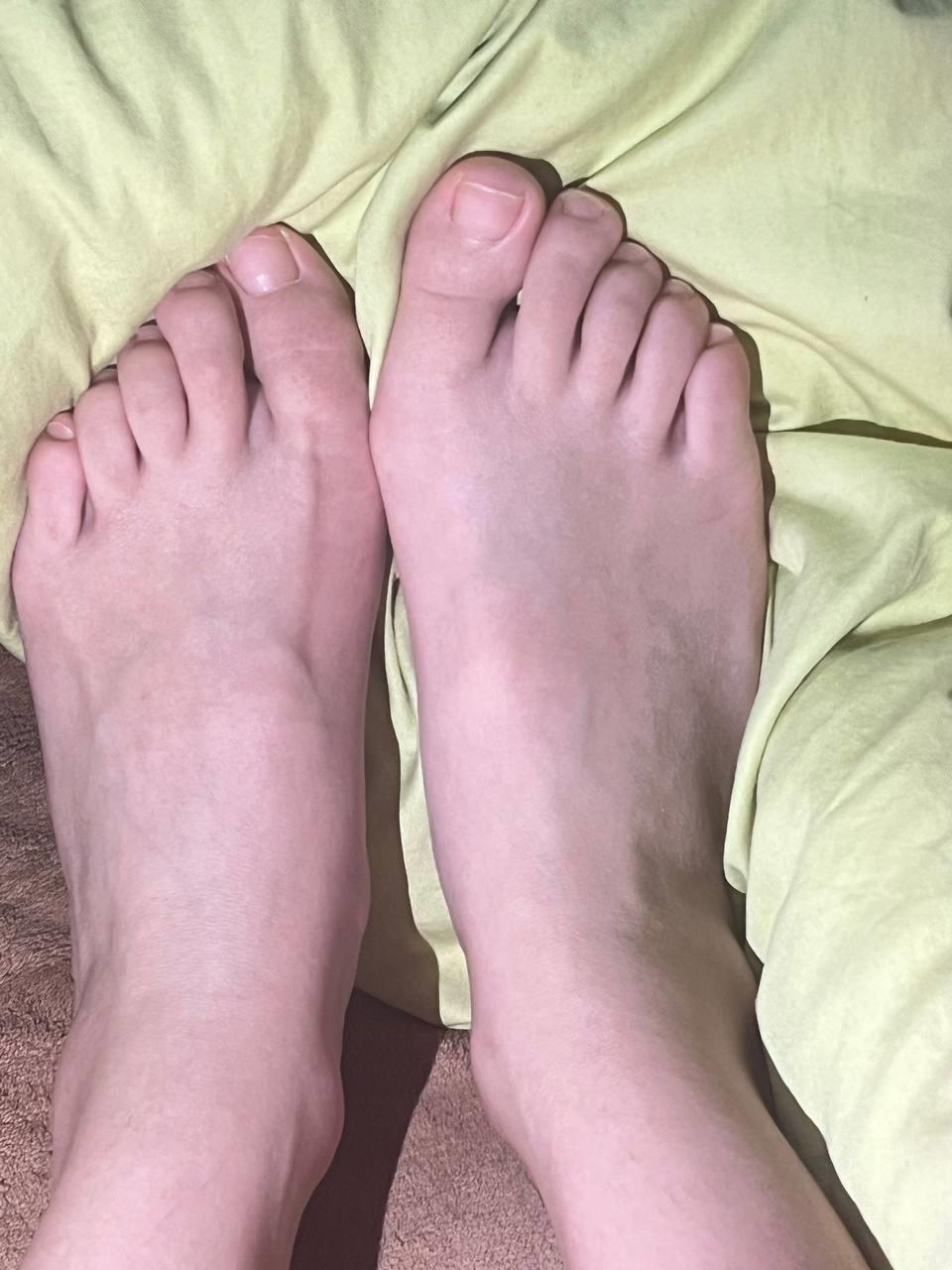 脚模面试脸足同框套路系列-078-高颜值红白脚[4P/5V/71MB]插图1