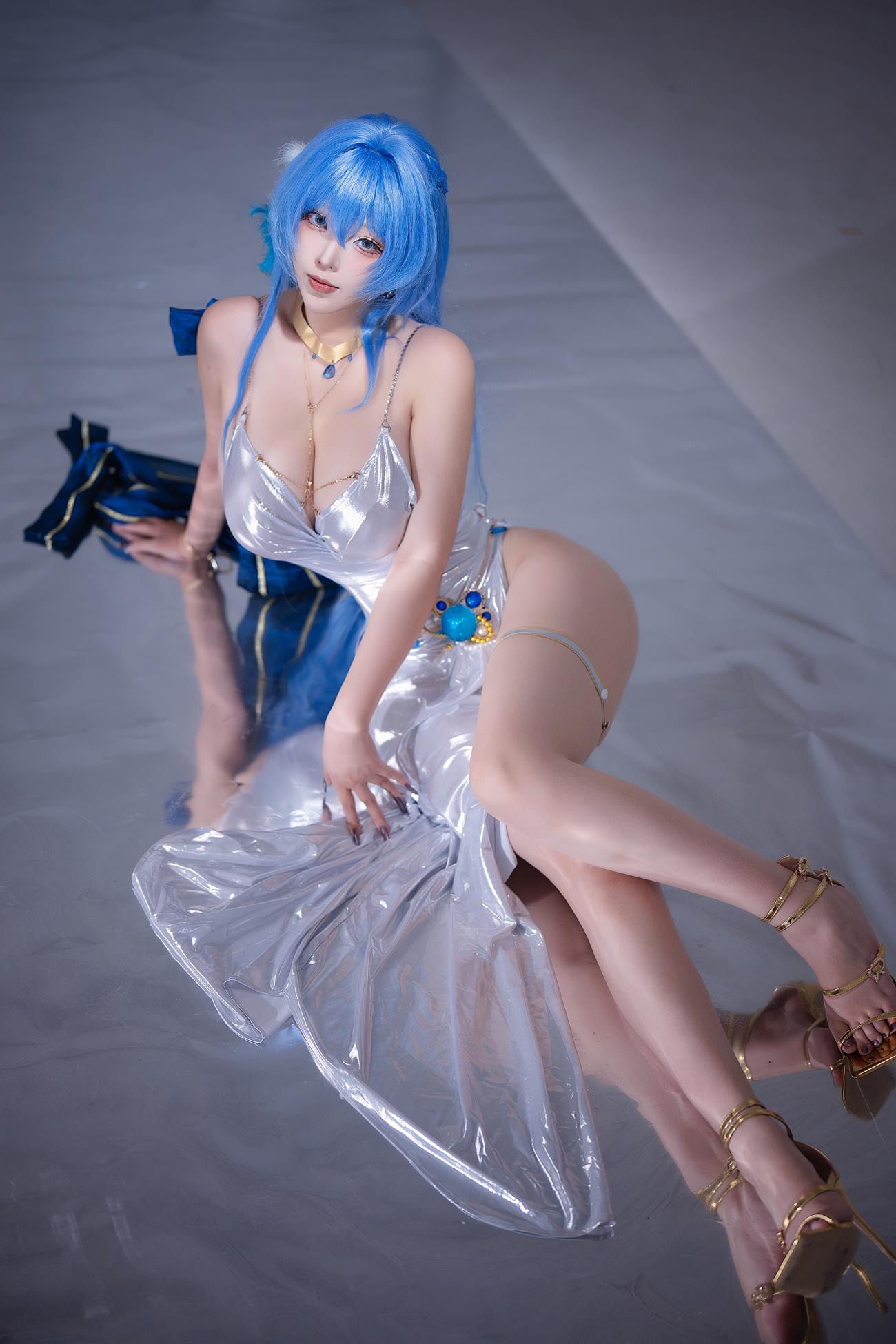 菌烨tako – 海伦礼服[9P/48MB]插图1