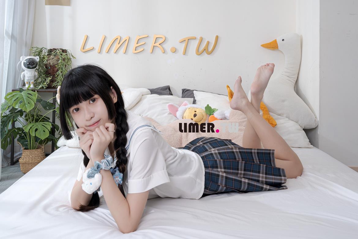 [台湾Limerence] MoMo JK学生妹 裸足 脚纹超明显[181P/2V/4.82G]插图4