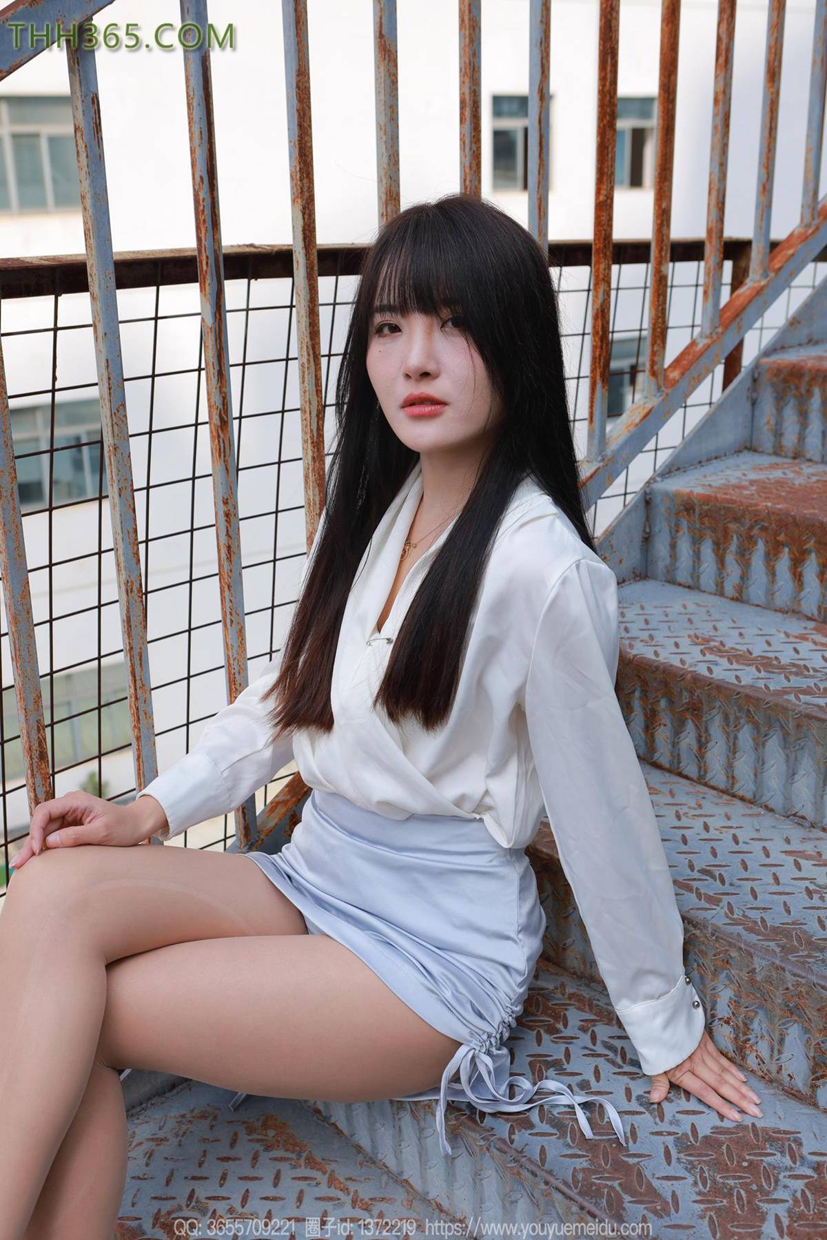 [IESS异思趣向] 2024.11.08 丝享家1893：婉萍《蓝色短裙（上）》[80P/90MB]插图3