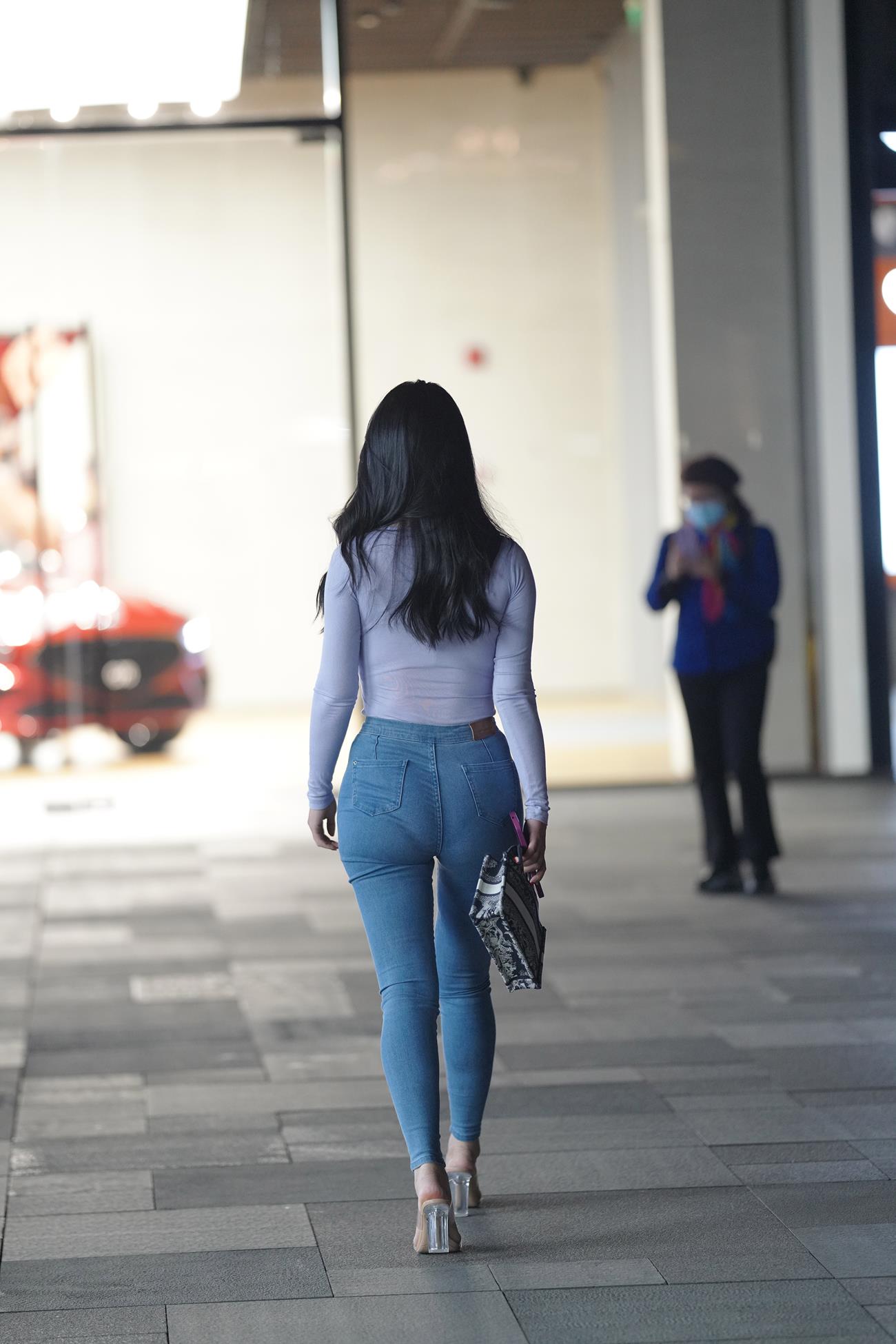 精选街拍作品 NO.4347 牛仔裤魅力好身材[240P/854MB]插图3