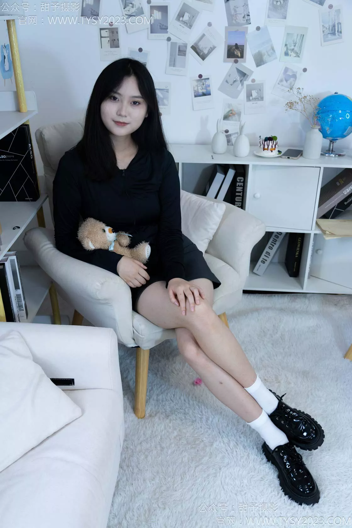 甜予摄影 NO.118 土豆-皮鞋、白棉袜、裸足[121P/2V/10.12GB]插图