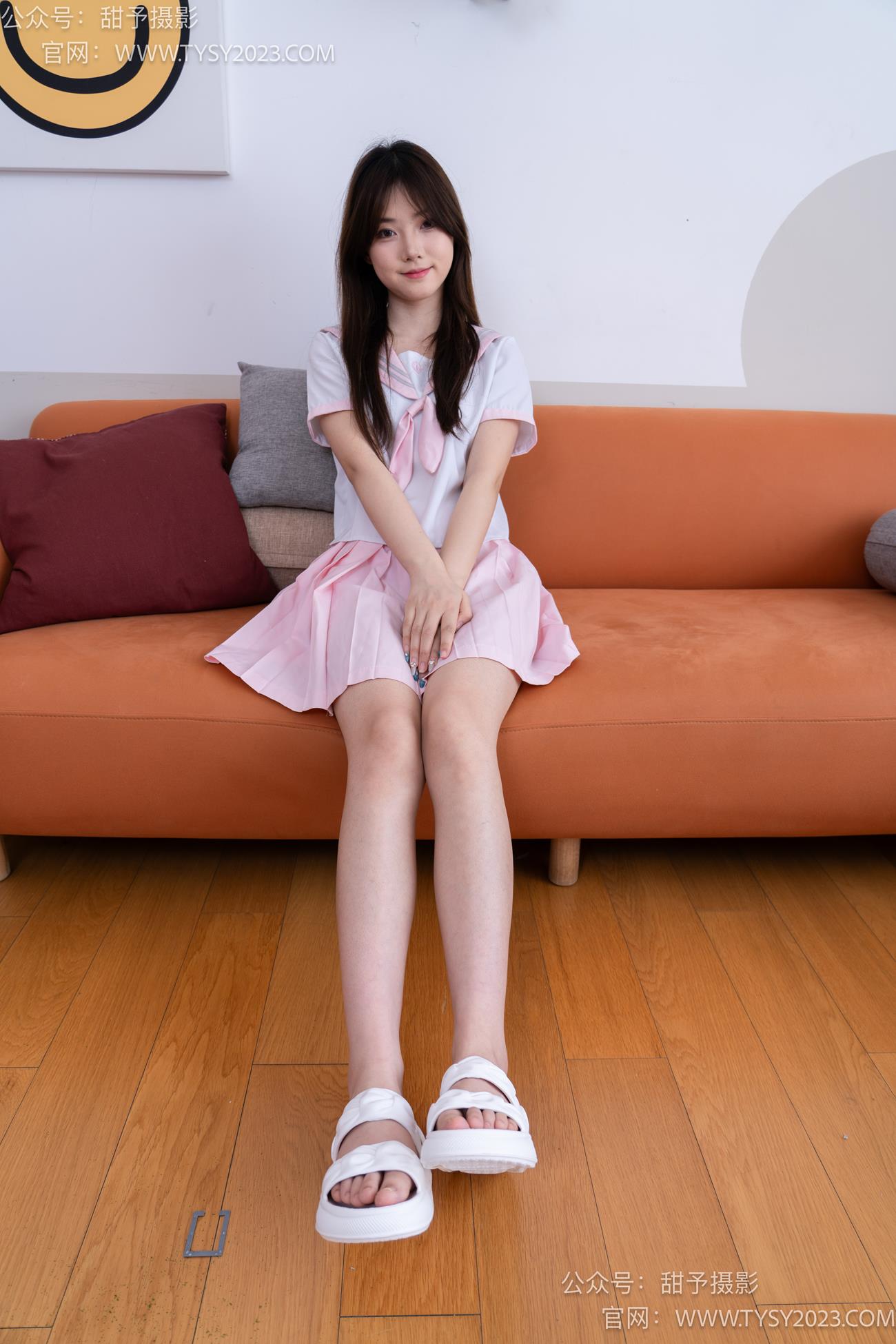 甜予摄影 NO.110期：璇璇-两双凉鞋、裸足（完整版）[188P/2V/12.40GB]插图1