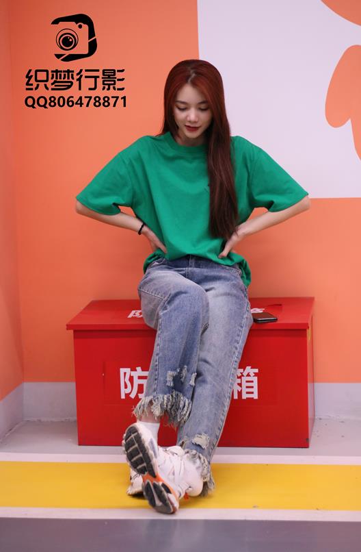 织梦移步生莲普通版 [79P/1V/1.83G]插图1