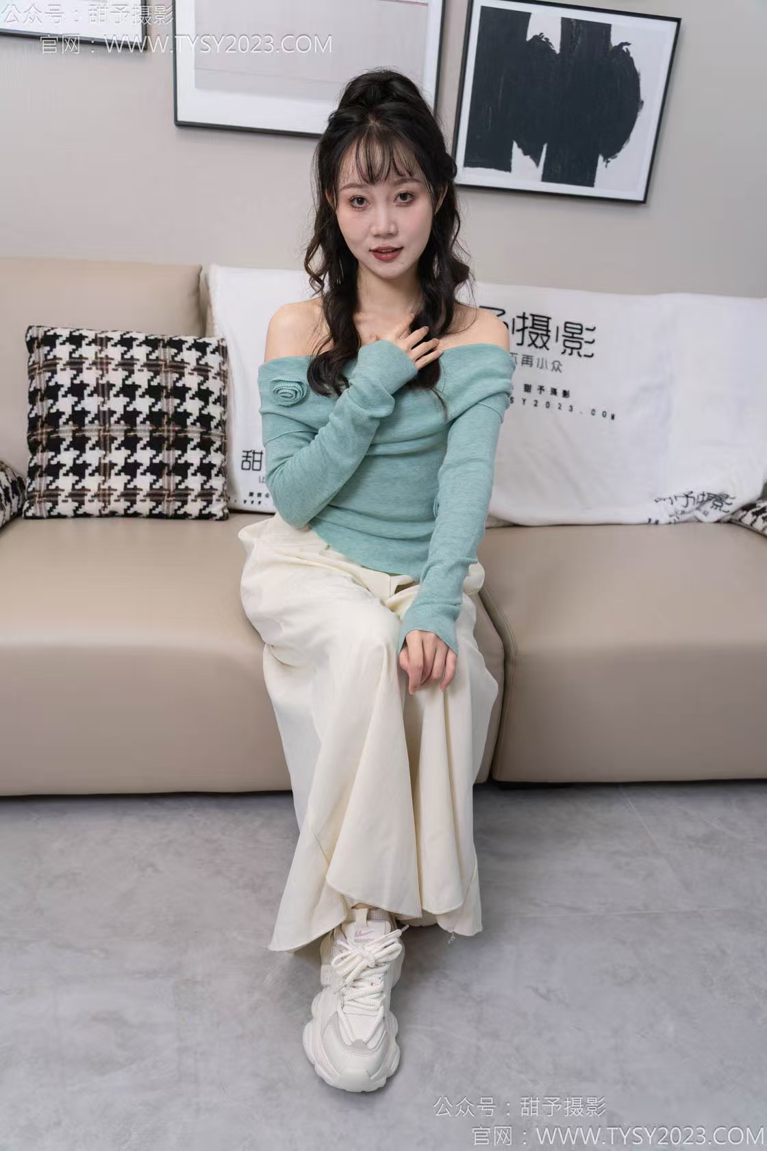 甜予摄影 NO.125 丹丹-运动鞋、白棉袜、裸足[139P/2V/10.15GB]插图1