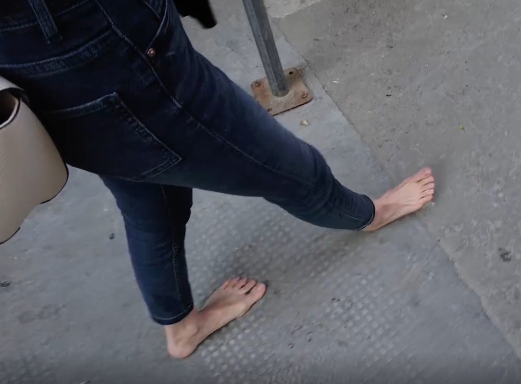 赤脚逛菜市场  [1V/491M]插图3