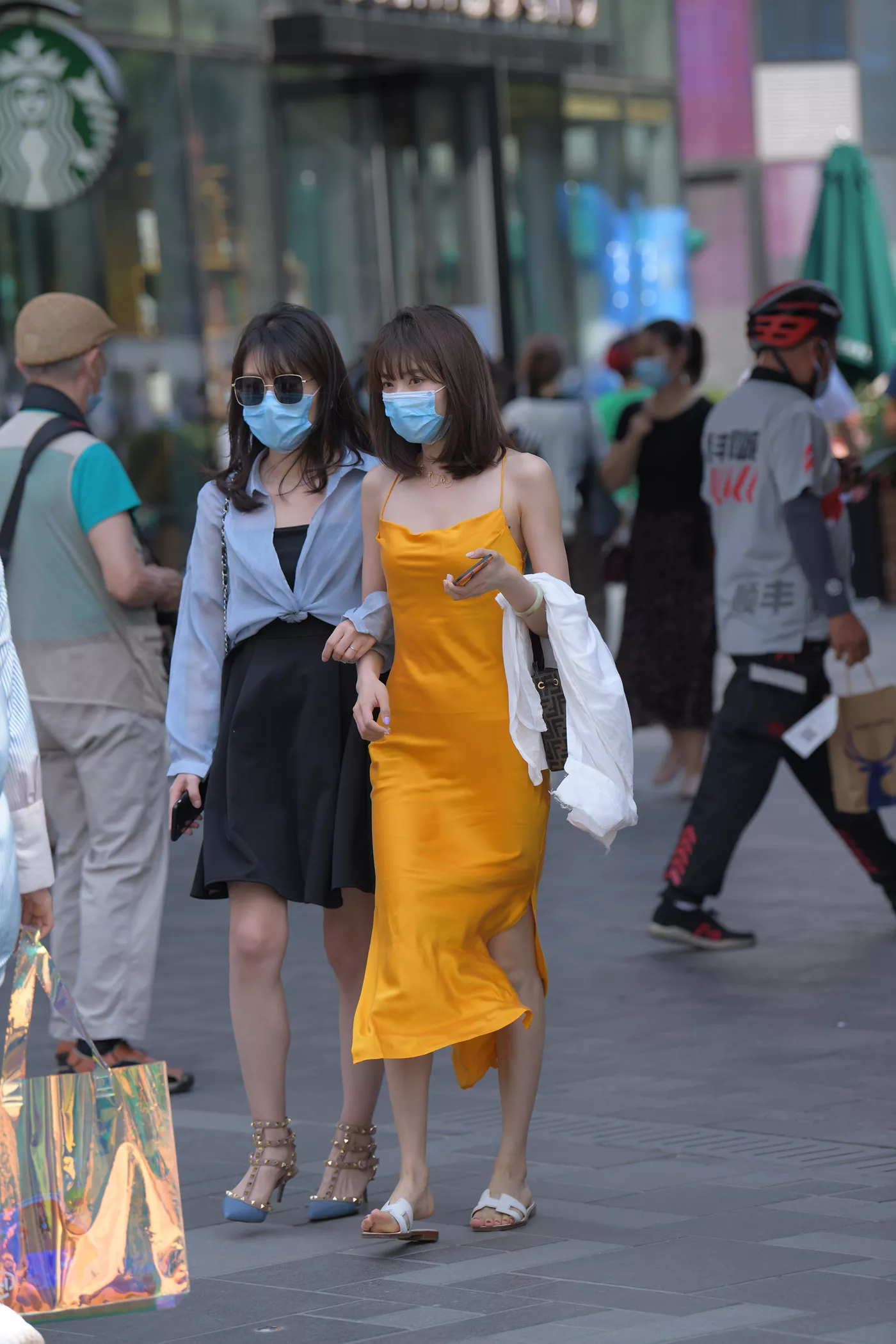 精选街拍作品 NO.4599 丝质吊带裙[148P/265MB]插图