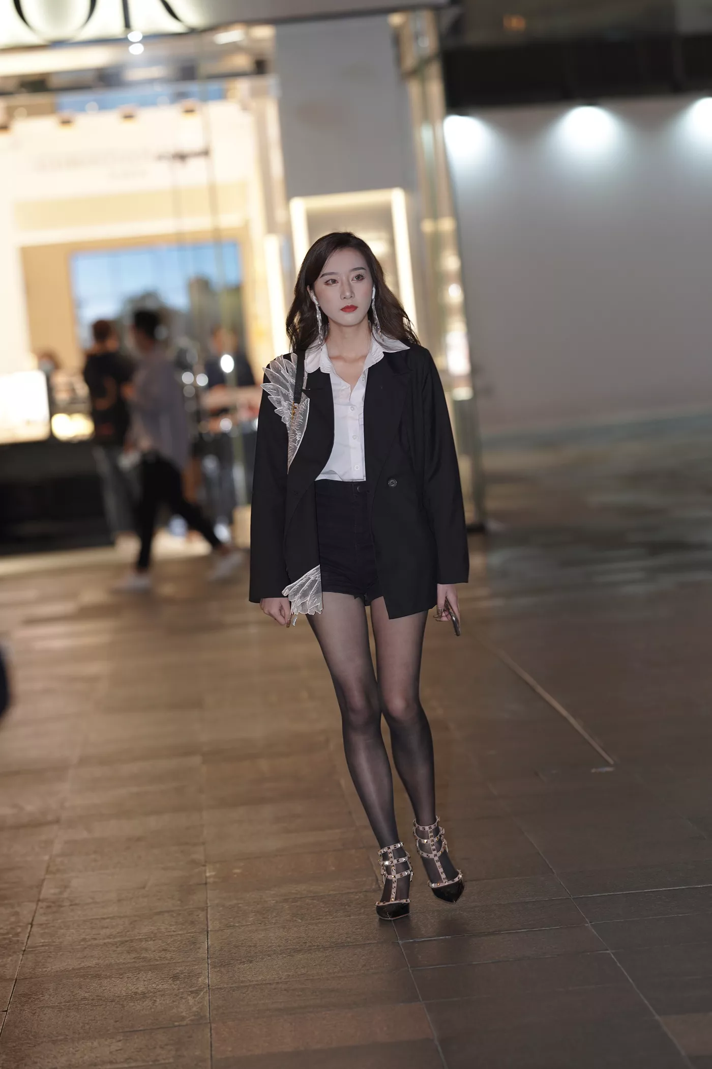 精选街拍作品 NO.4648 衬衫短裙黑白搭配[91P/265MB]插图