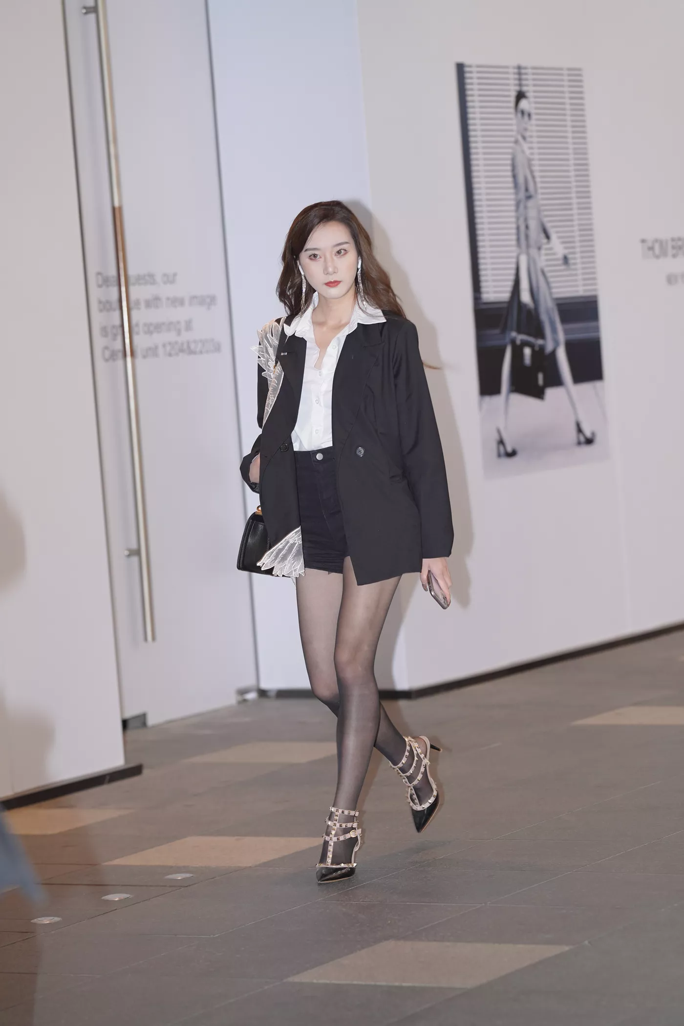 精选街拍作品 NO.4648 衬衫短裙黑白搭配[91P/265MB]插图1