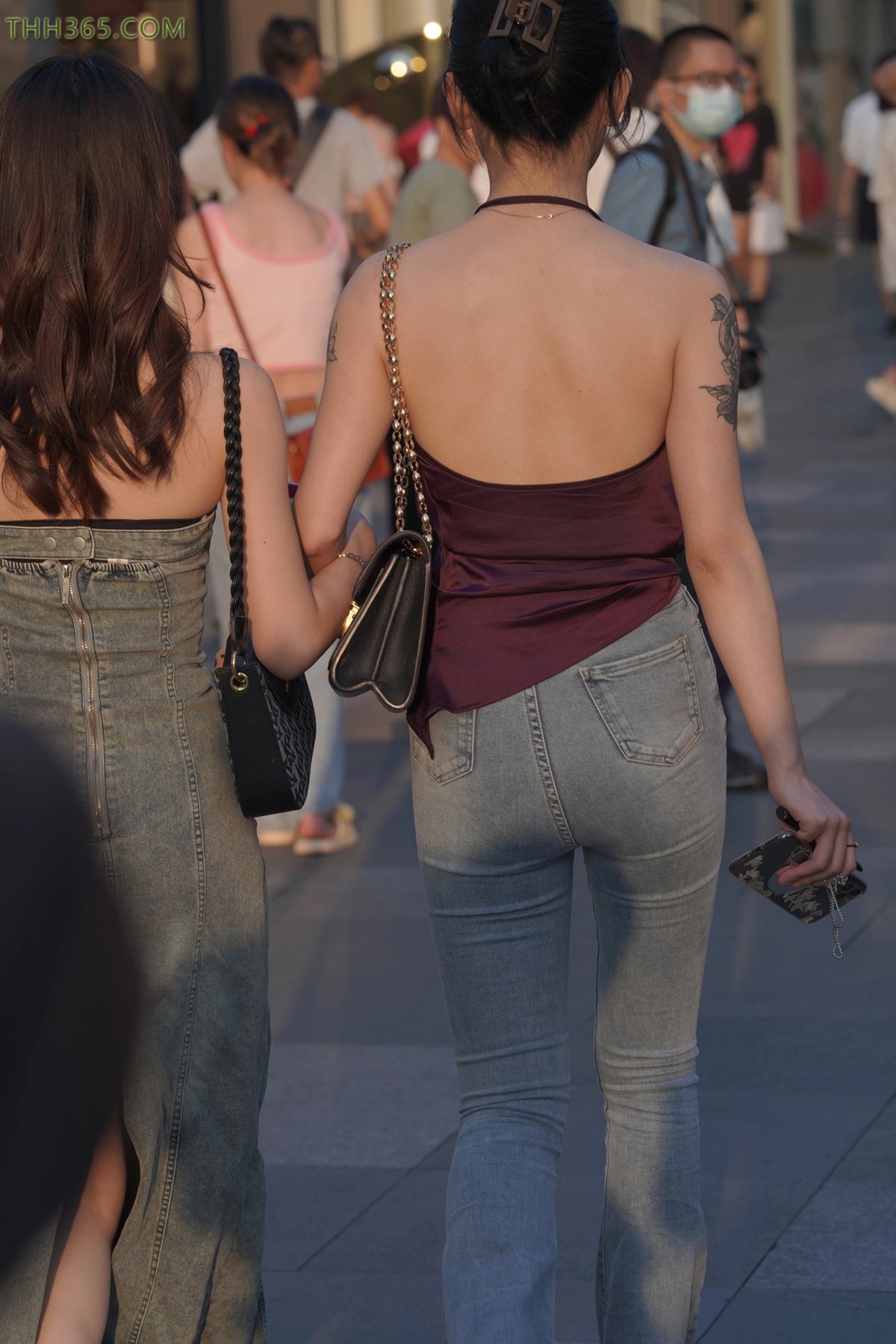 精选街拍作品 NO.4504 高挑喇叭牛仔裤[133P/342MB]插图1