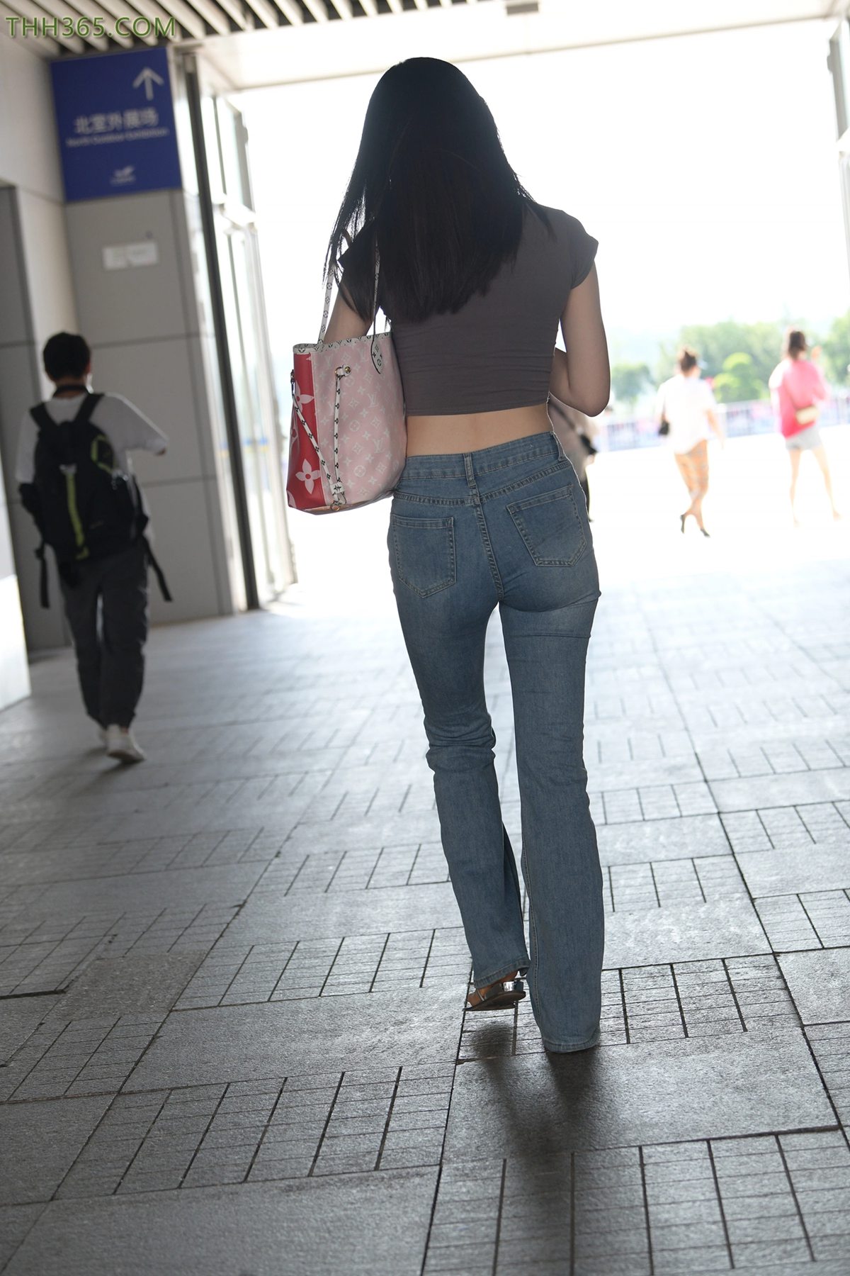 精选街拍作品 NO.4507 魅力喇叭牛仔裤[88P/218MB]插图2