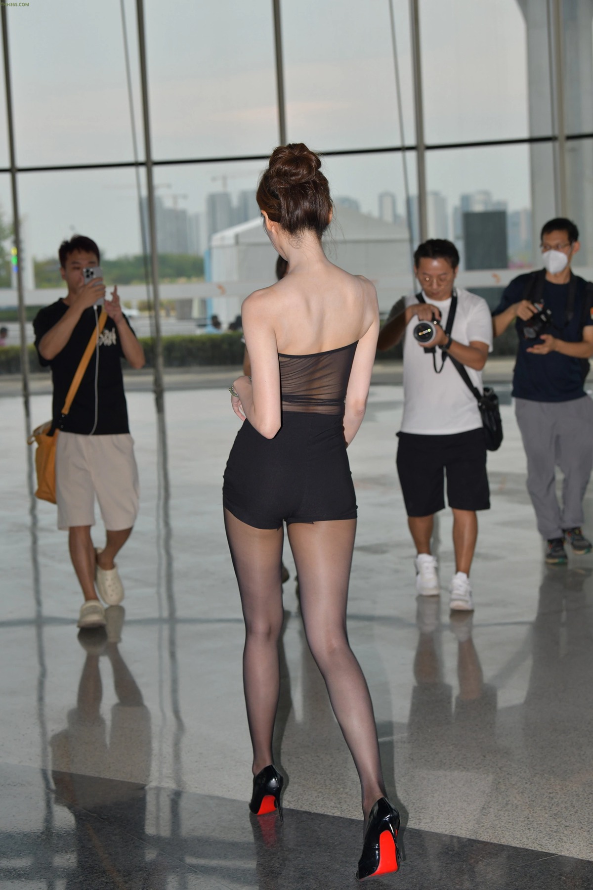 精选街拍作品 NO.4523 姓感魅力黑色系[57P/116MB]插图3