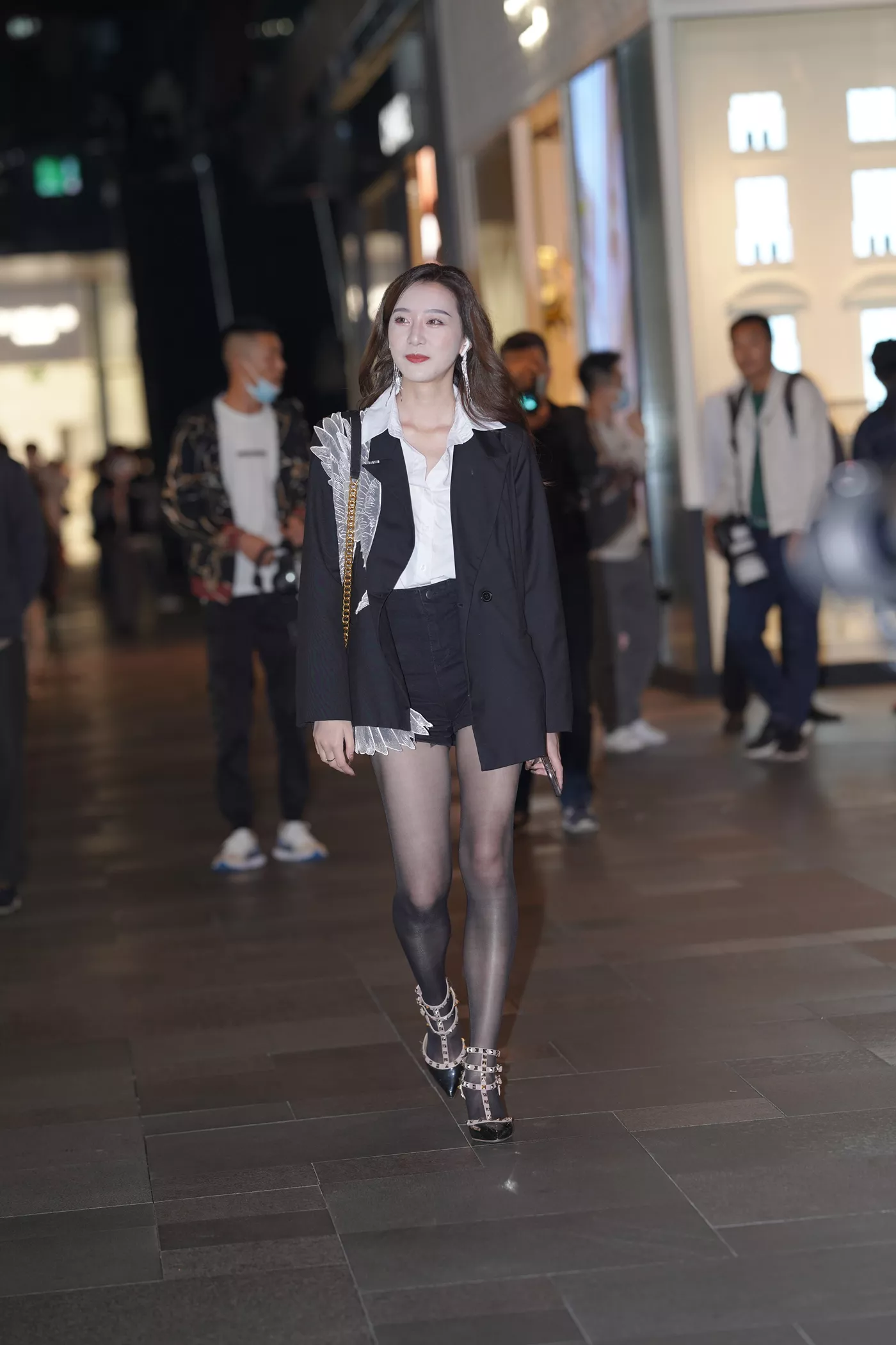 精选街拍作品 NO.4648 衬衫短裙黑白搭配[91P/265MB]插图2