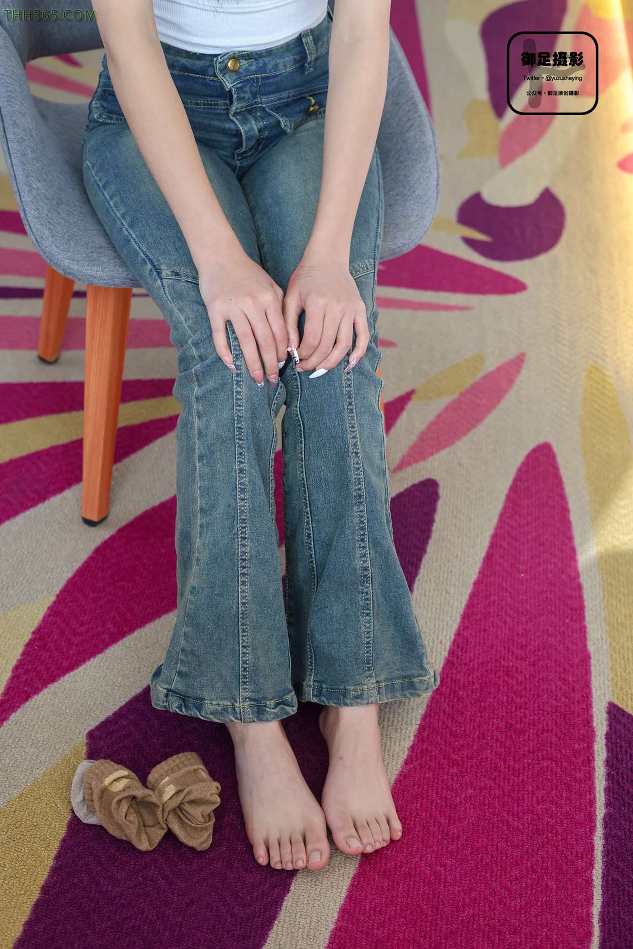 御足摄影 NO.017 – 咖色袜裸足[93P/1V/3.26GB]插图