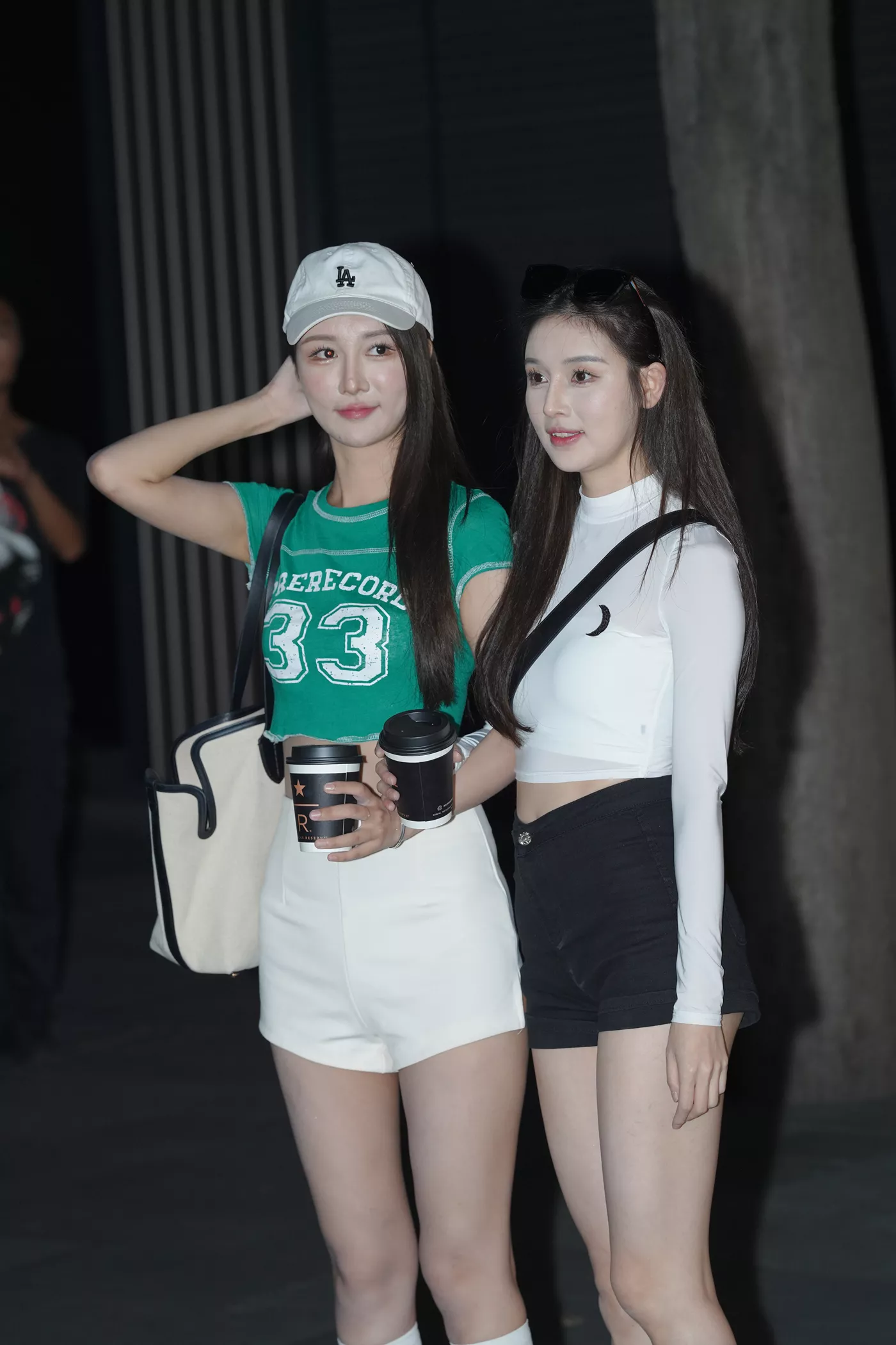 精选街拍作品 NO.4661 闺蜜间的黑白搭配[144P/450MB]插图2