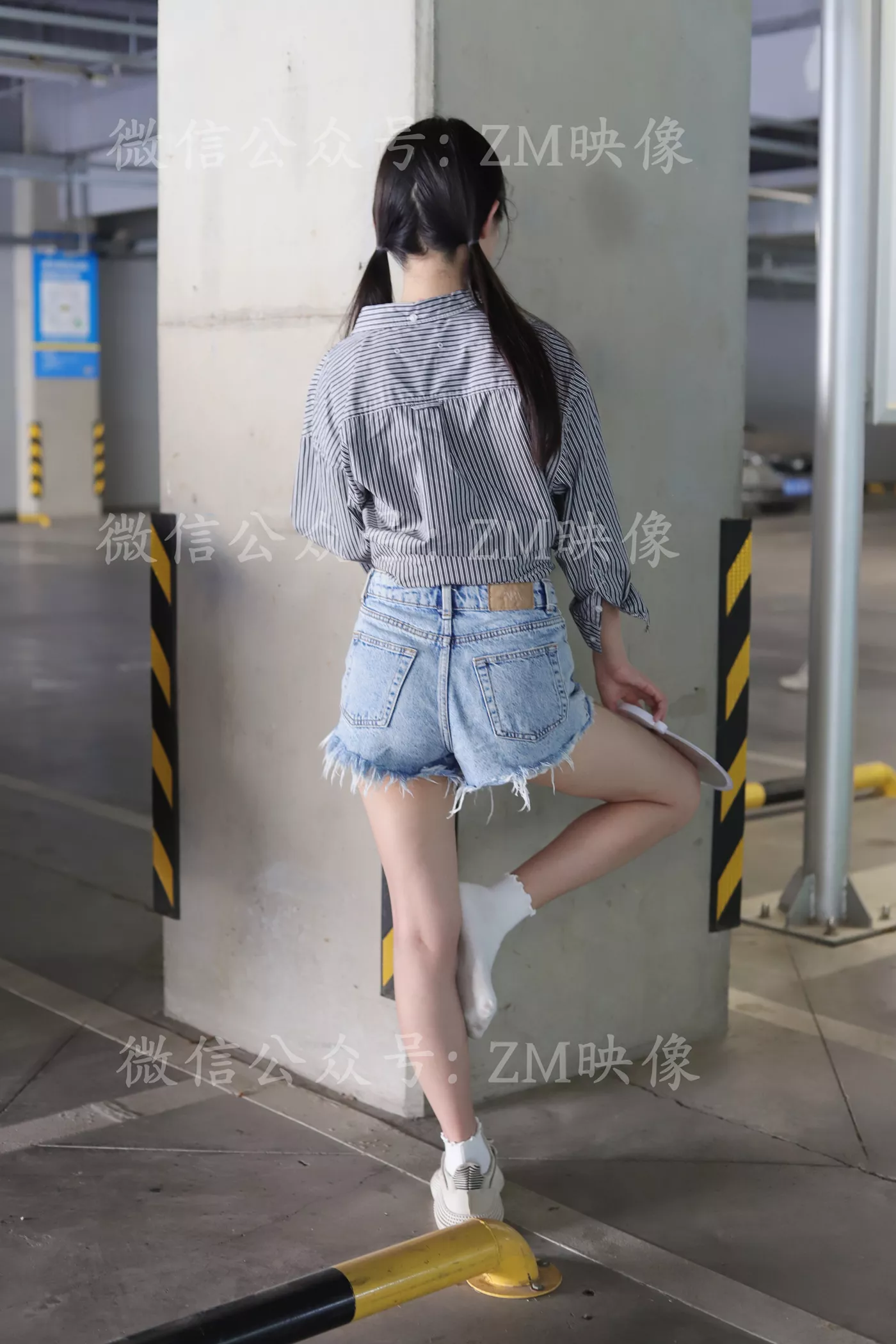 [织梦映像]NO.053 爱在深秋-轻罗小扇扑流萤[305P/1V/5.33GB]插图3